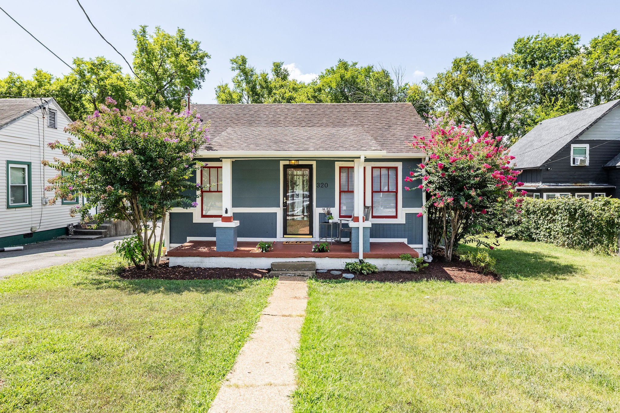 320 Cherry St