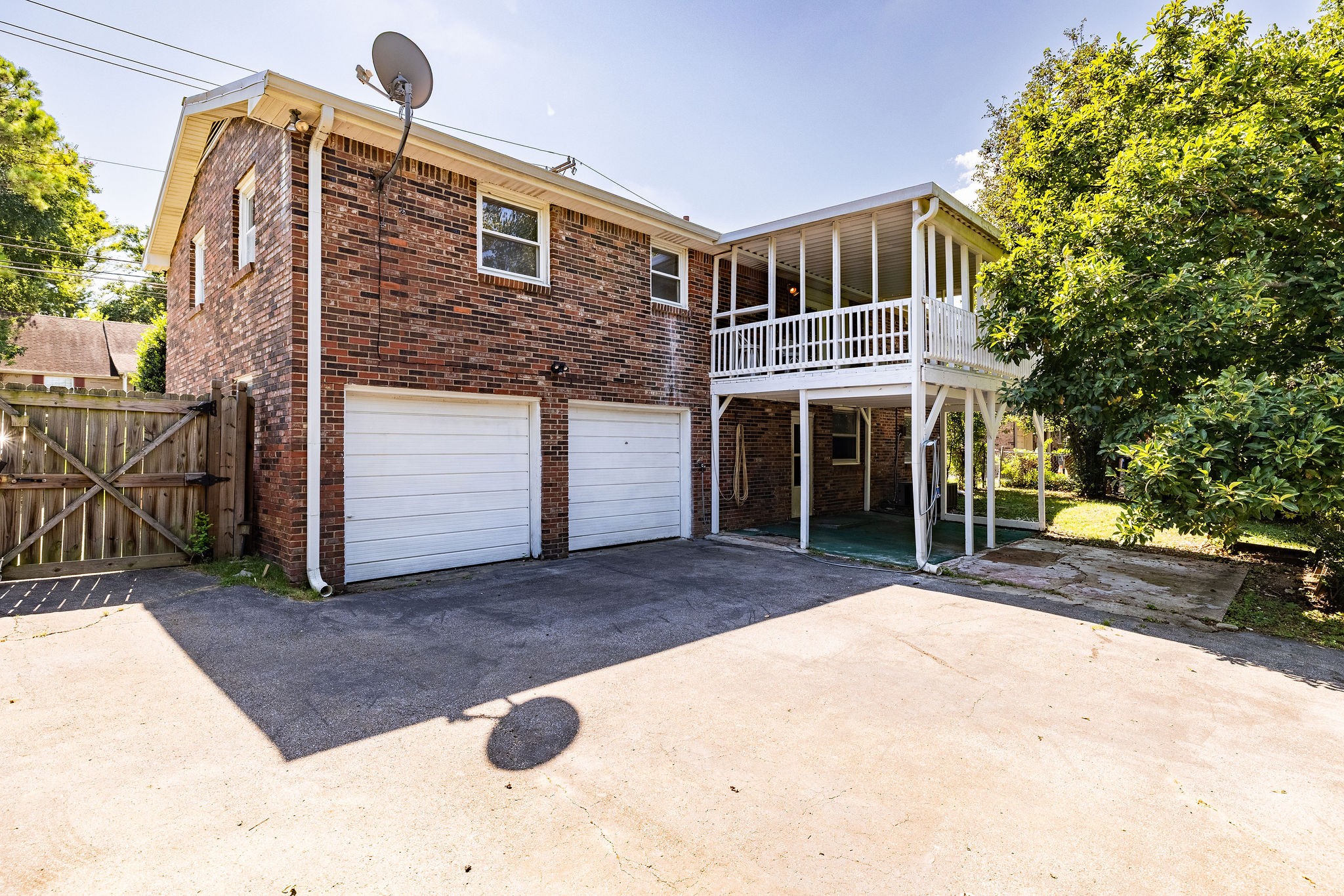 2728 Mossdale Dr