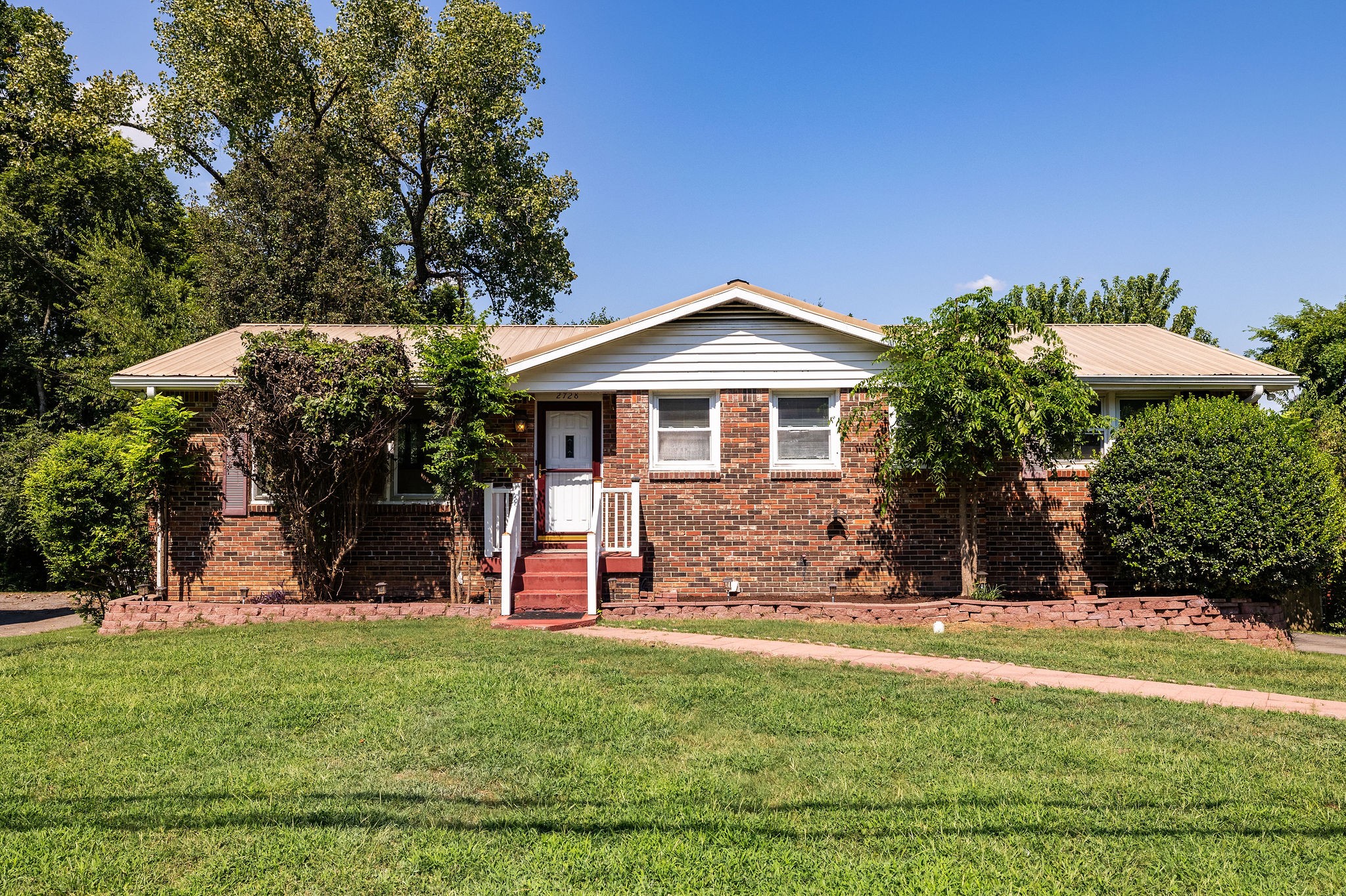 2728 Mossdale Dr