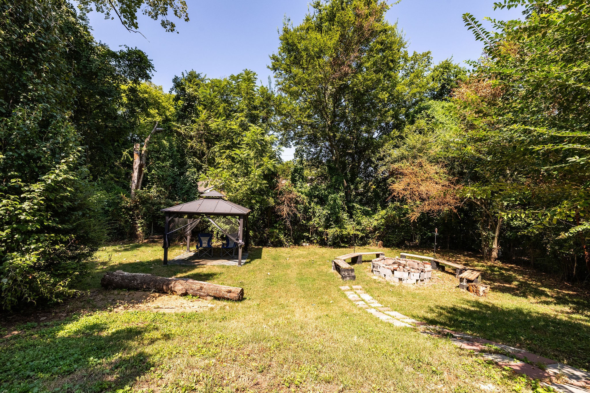 2728 Mossdale Dr
