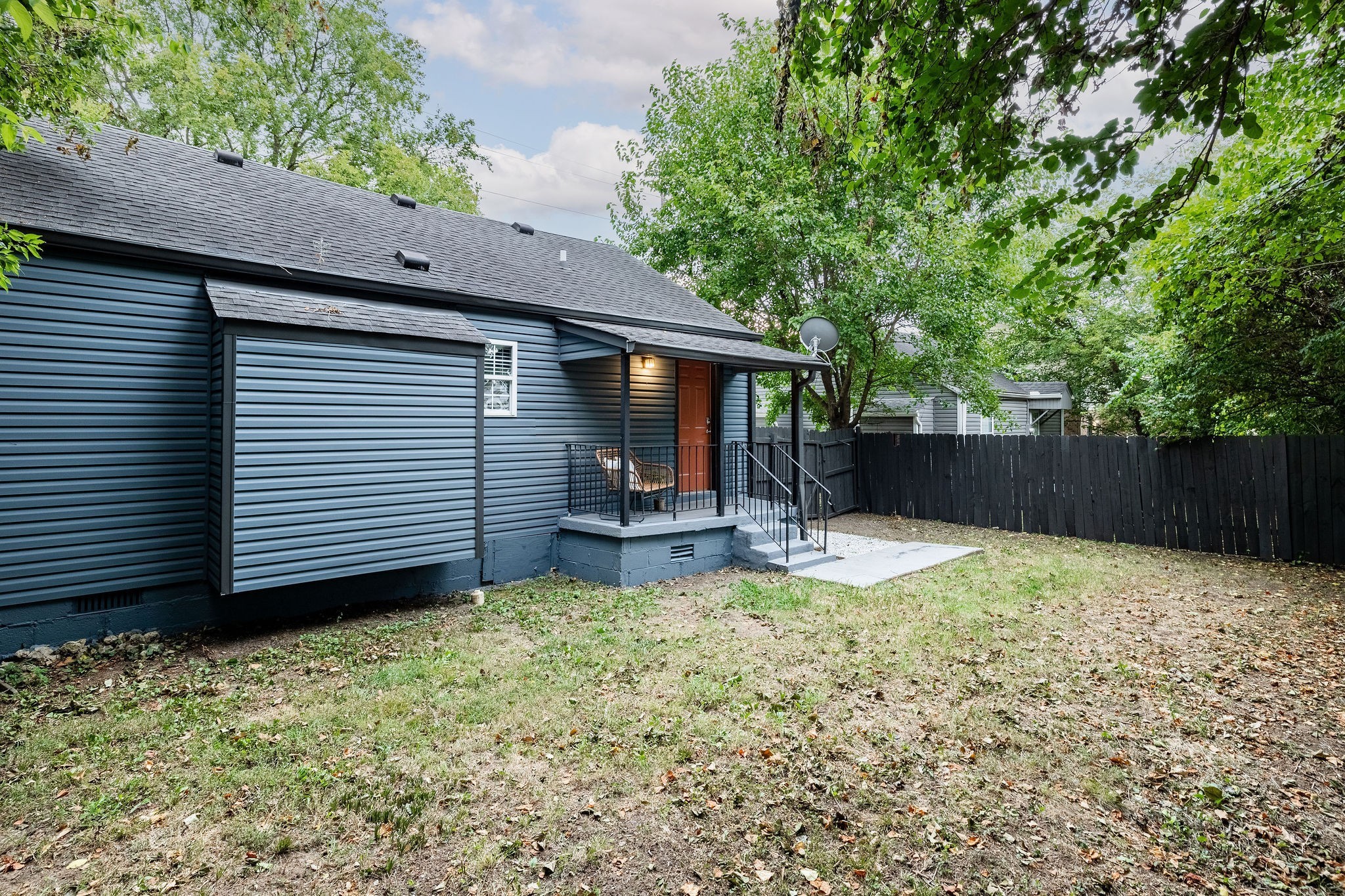 335 Maple St
