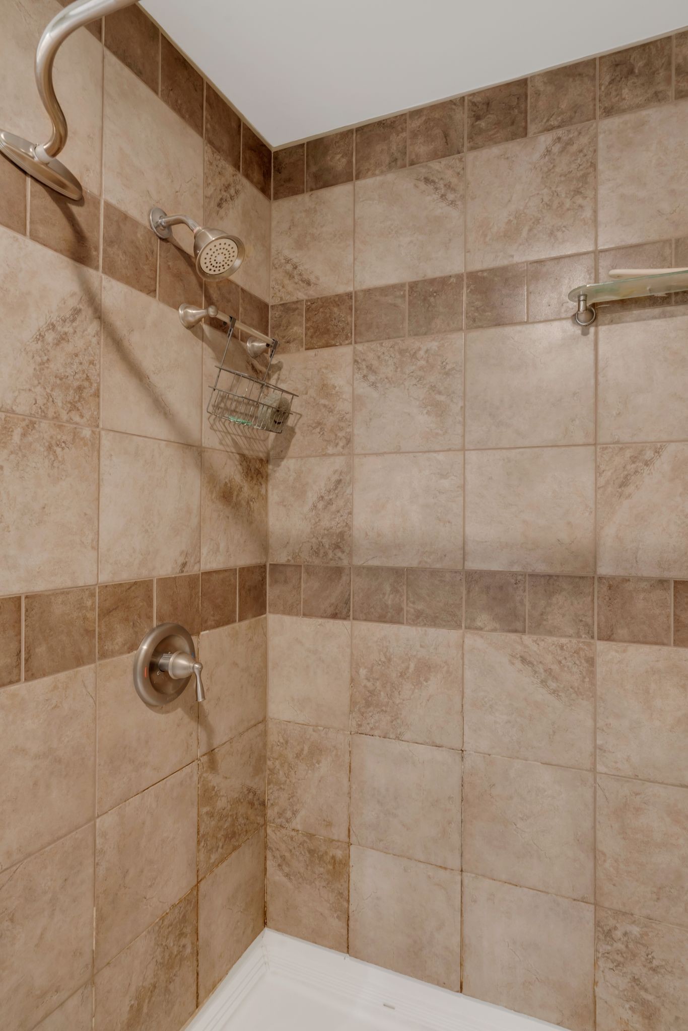 337 Shute Ln