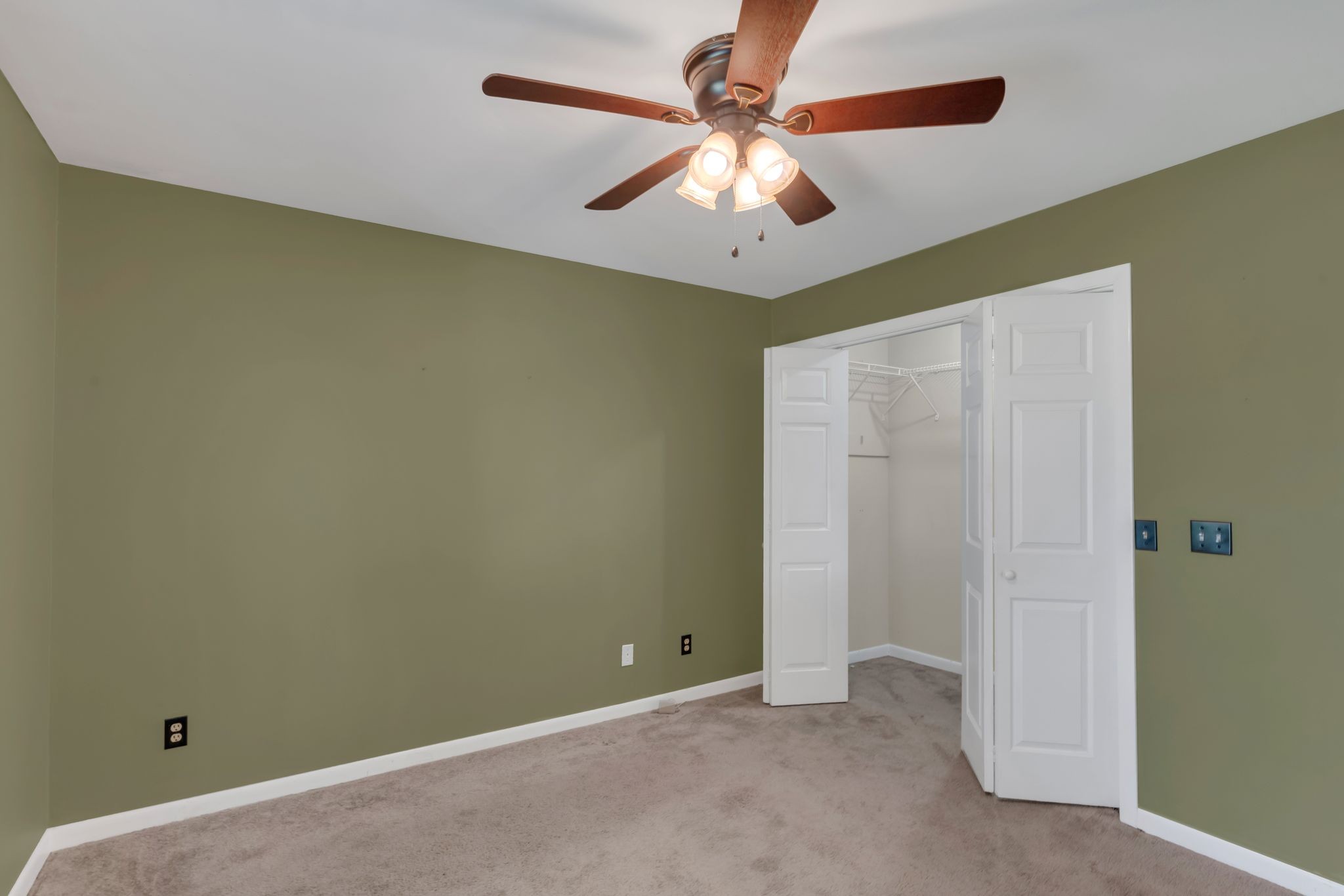337 Shute Ln