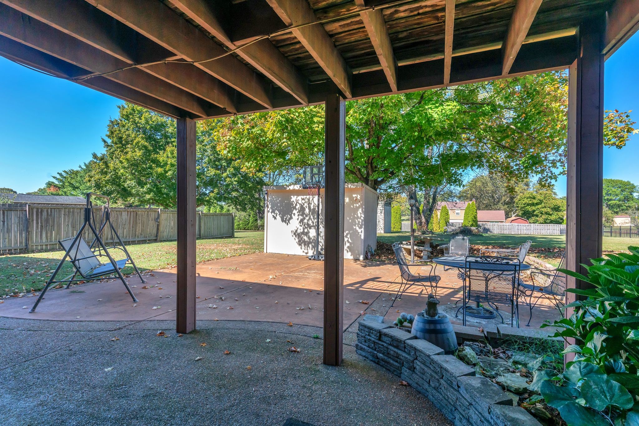 337 Shute Ln