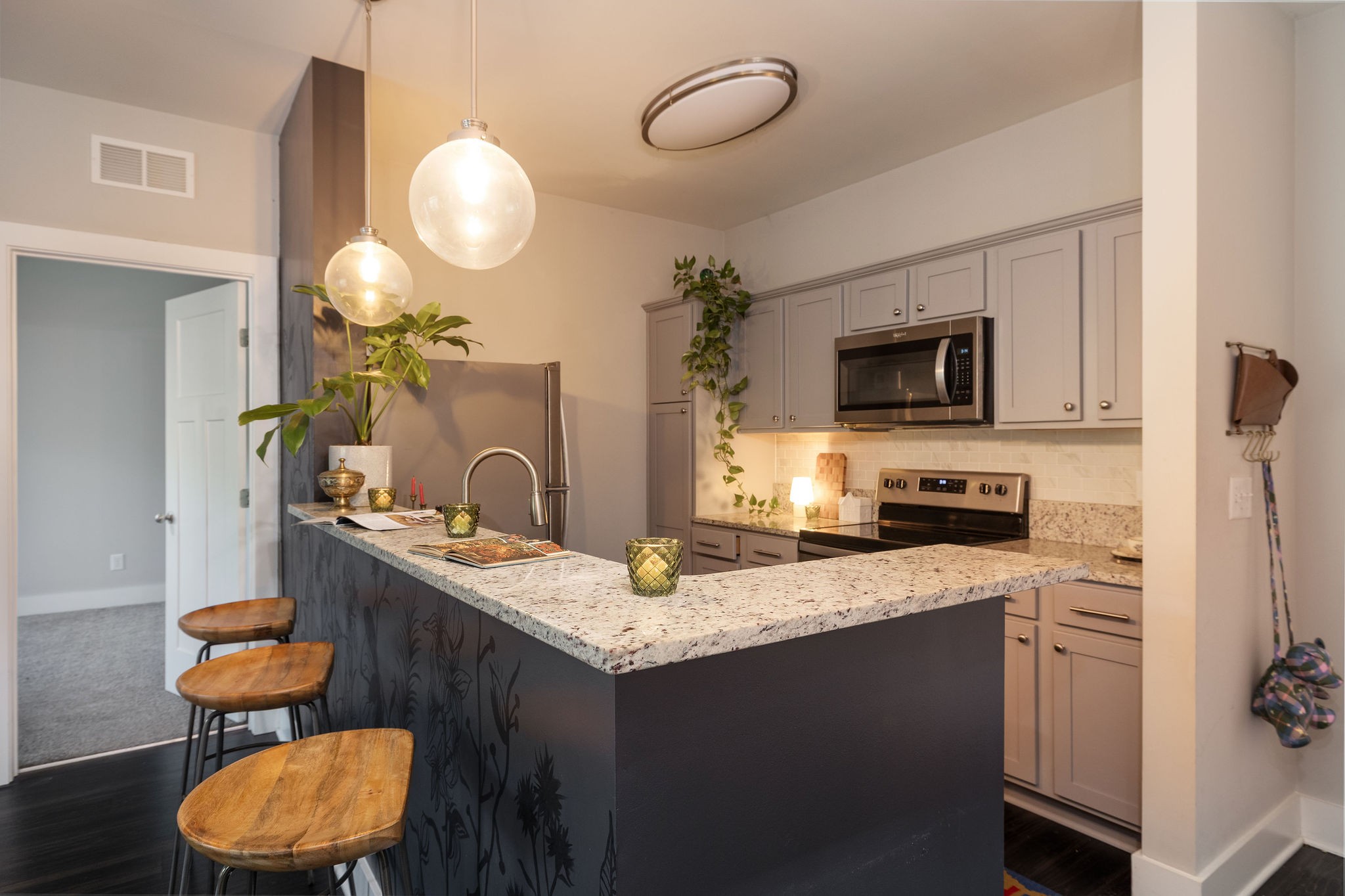 934 Governors Ct Unit: 210