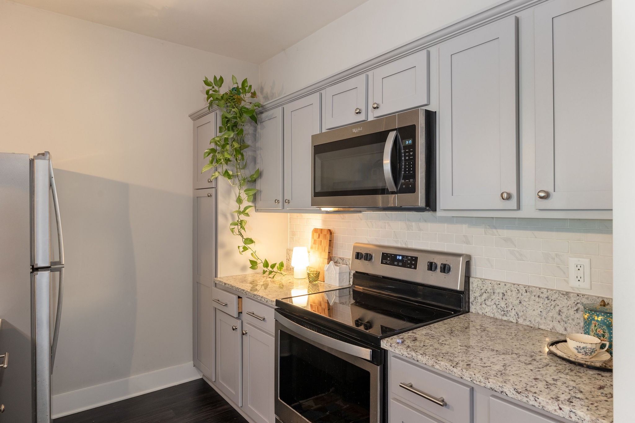 934 Governors Ct Unit: 210