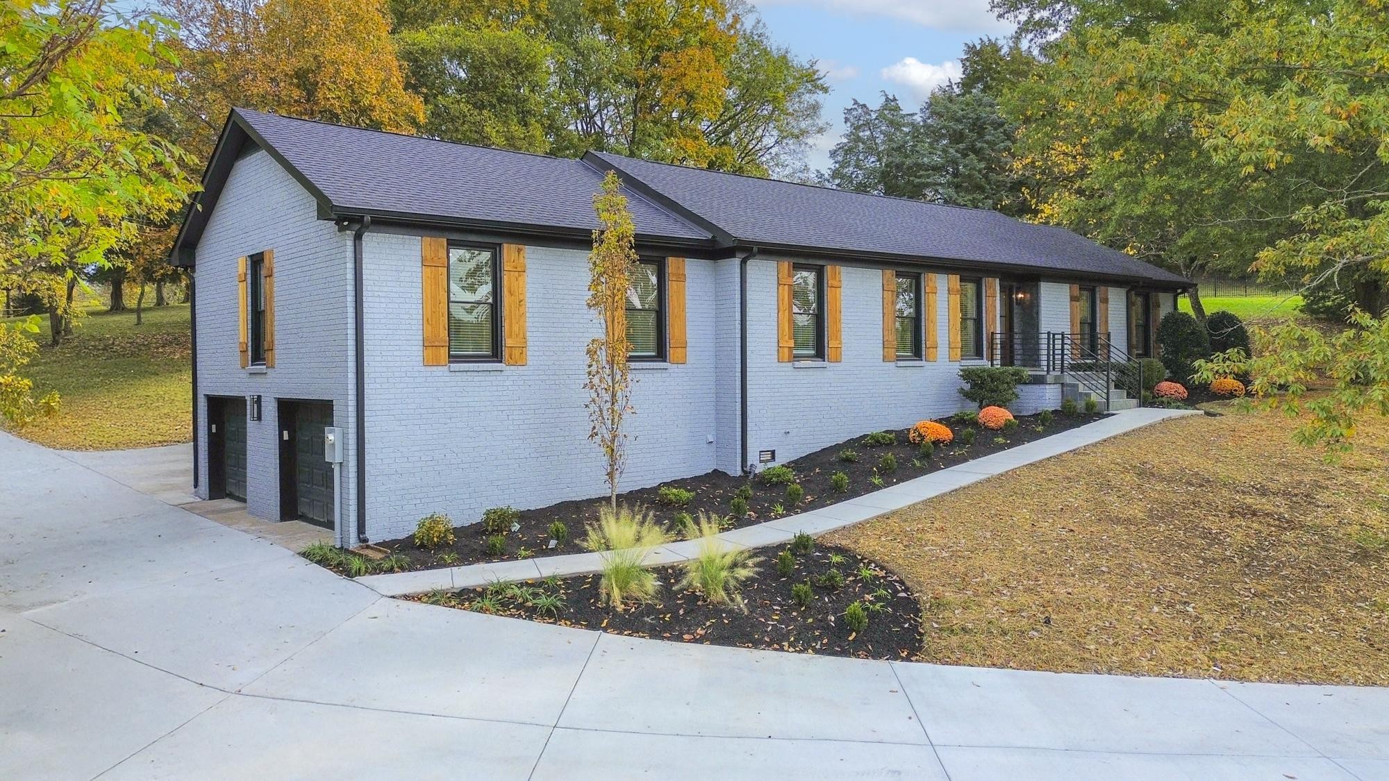 161 Saint Andrews Dr