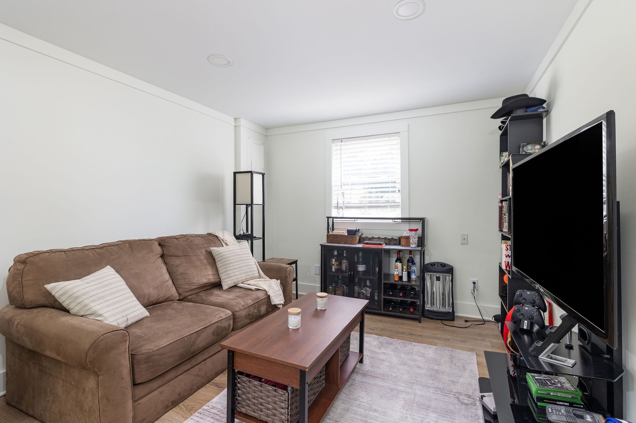 408 Barclay Square Cir