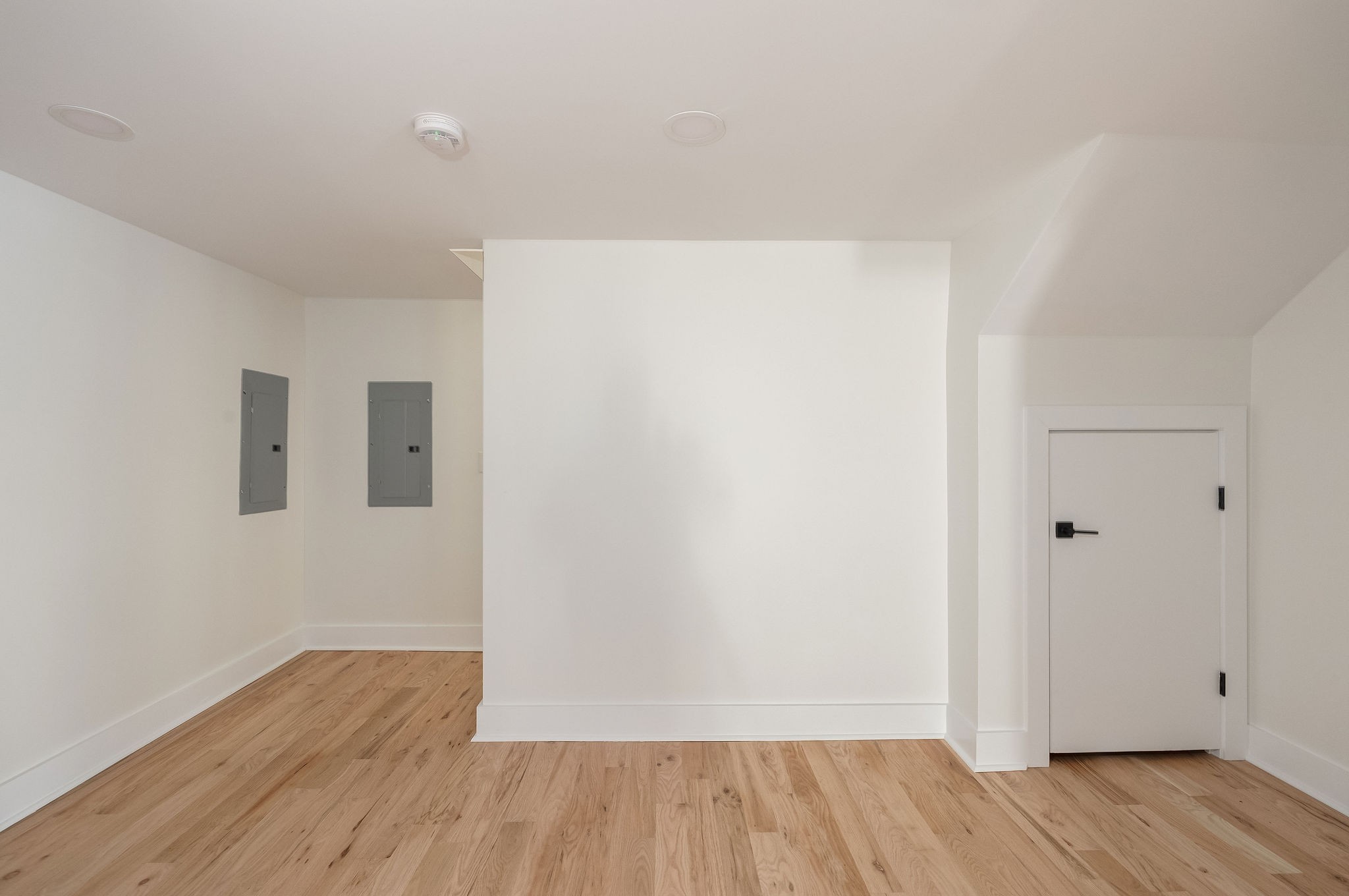 709 Tahlena Ave