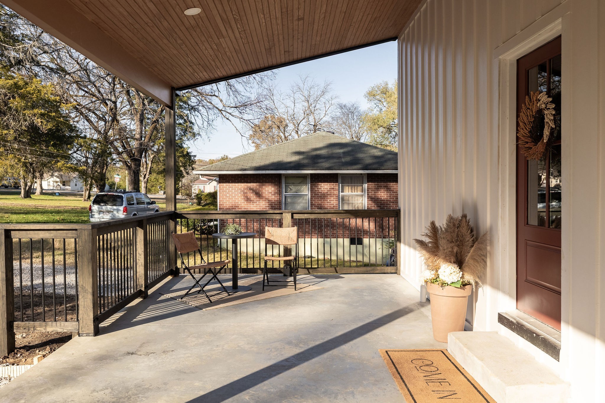 709 Tahlena Ave