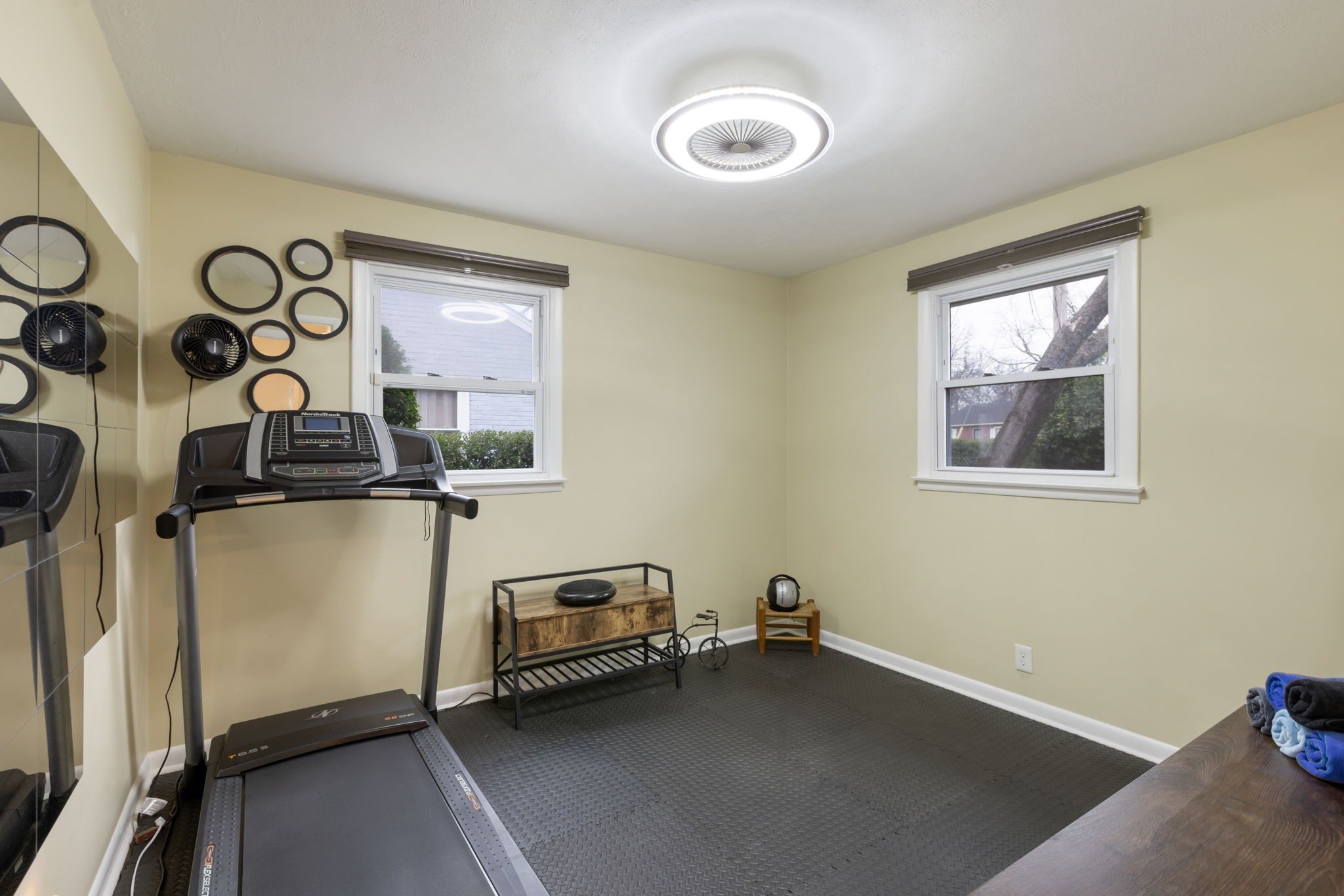 2607 Vance Ave