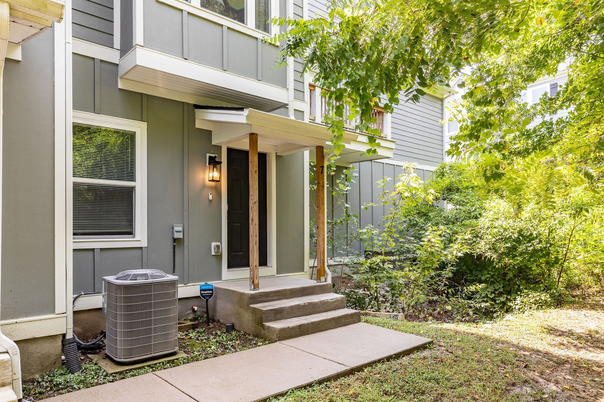 450 Glastonbury Rd Unit: 7