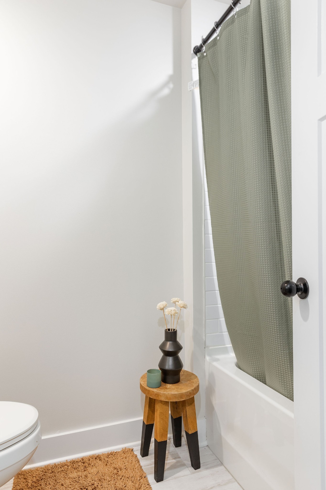 450 Glastonbury Rd Unit: 7