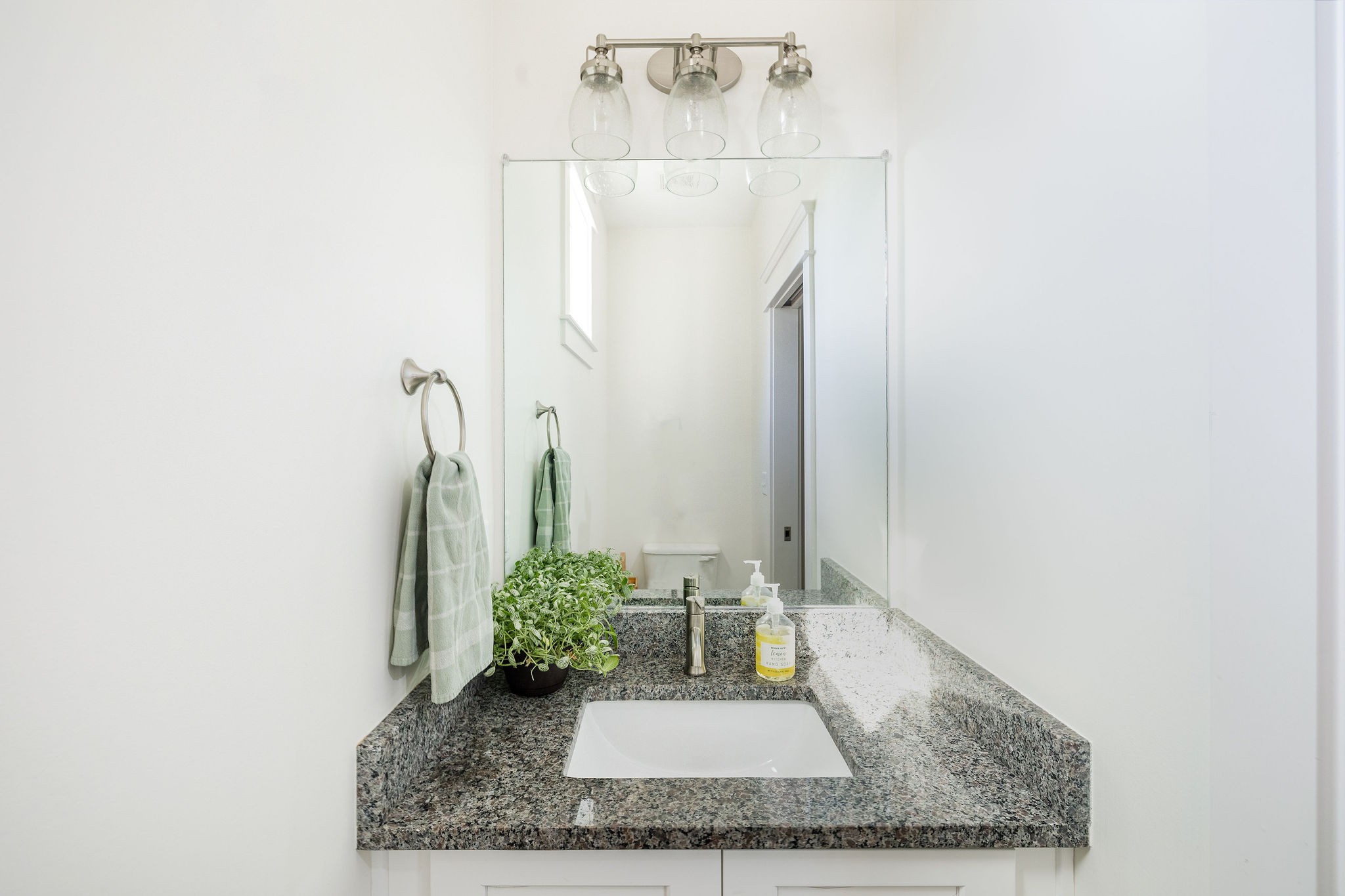 2423 Inga St Unit: A