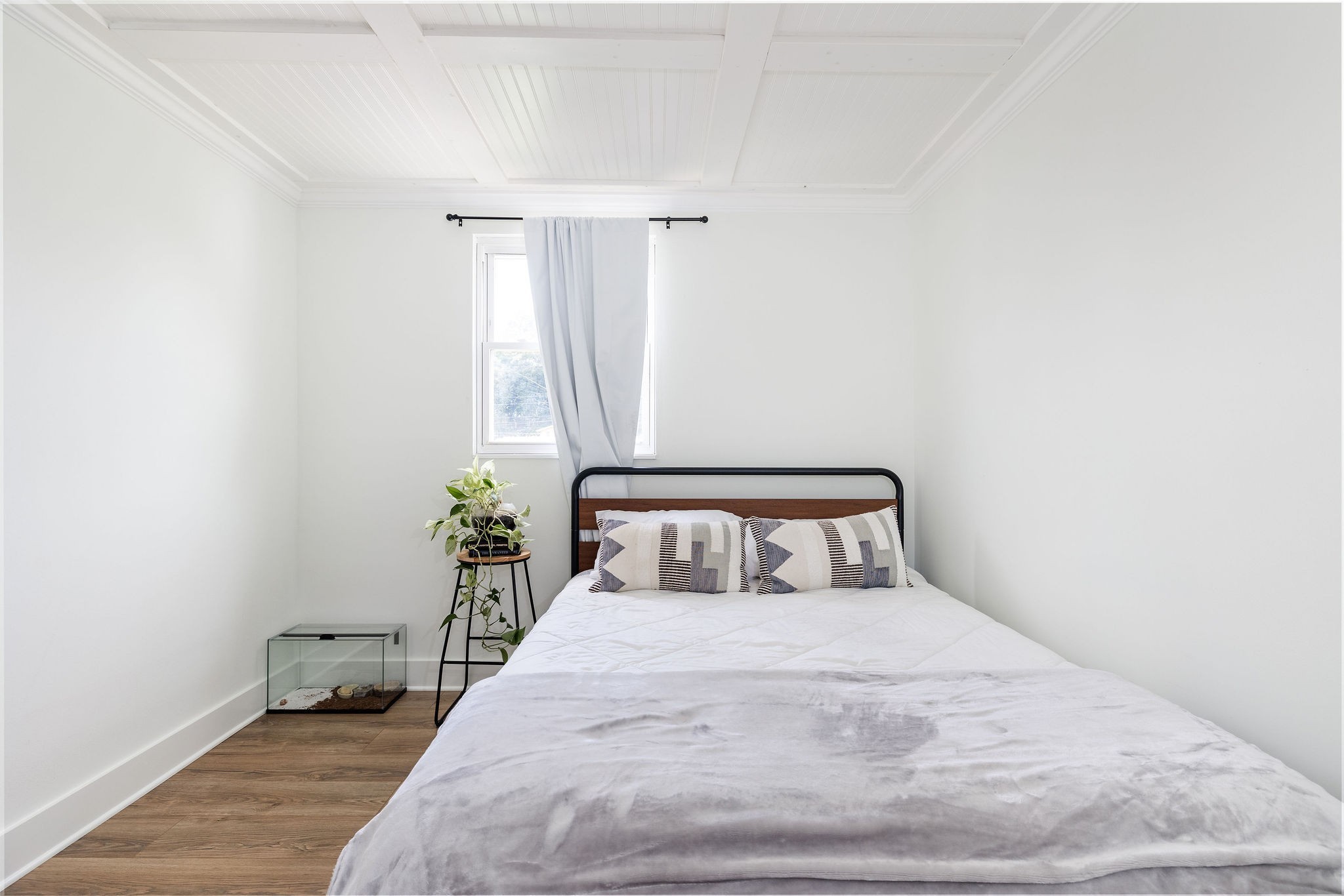 408 Barclay Square Cir