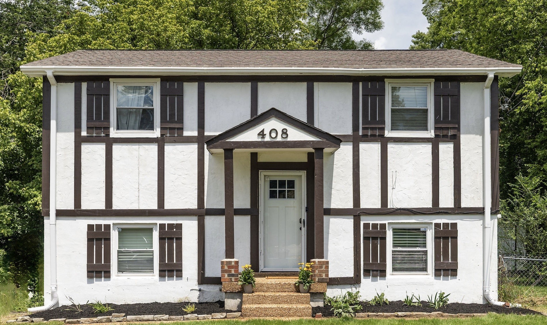 408 Barclay Square Cir