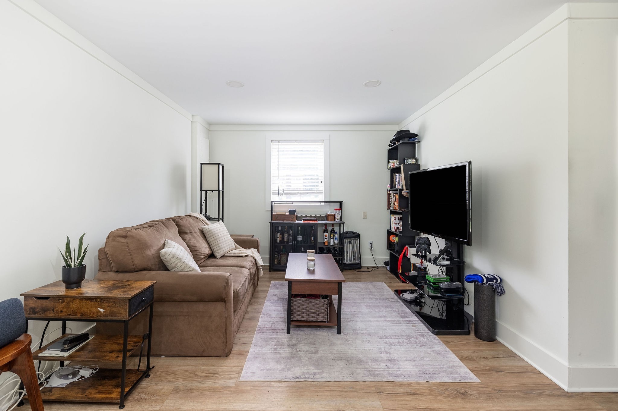 408 Barclay Square Cir