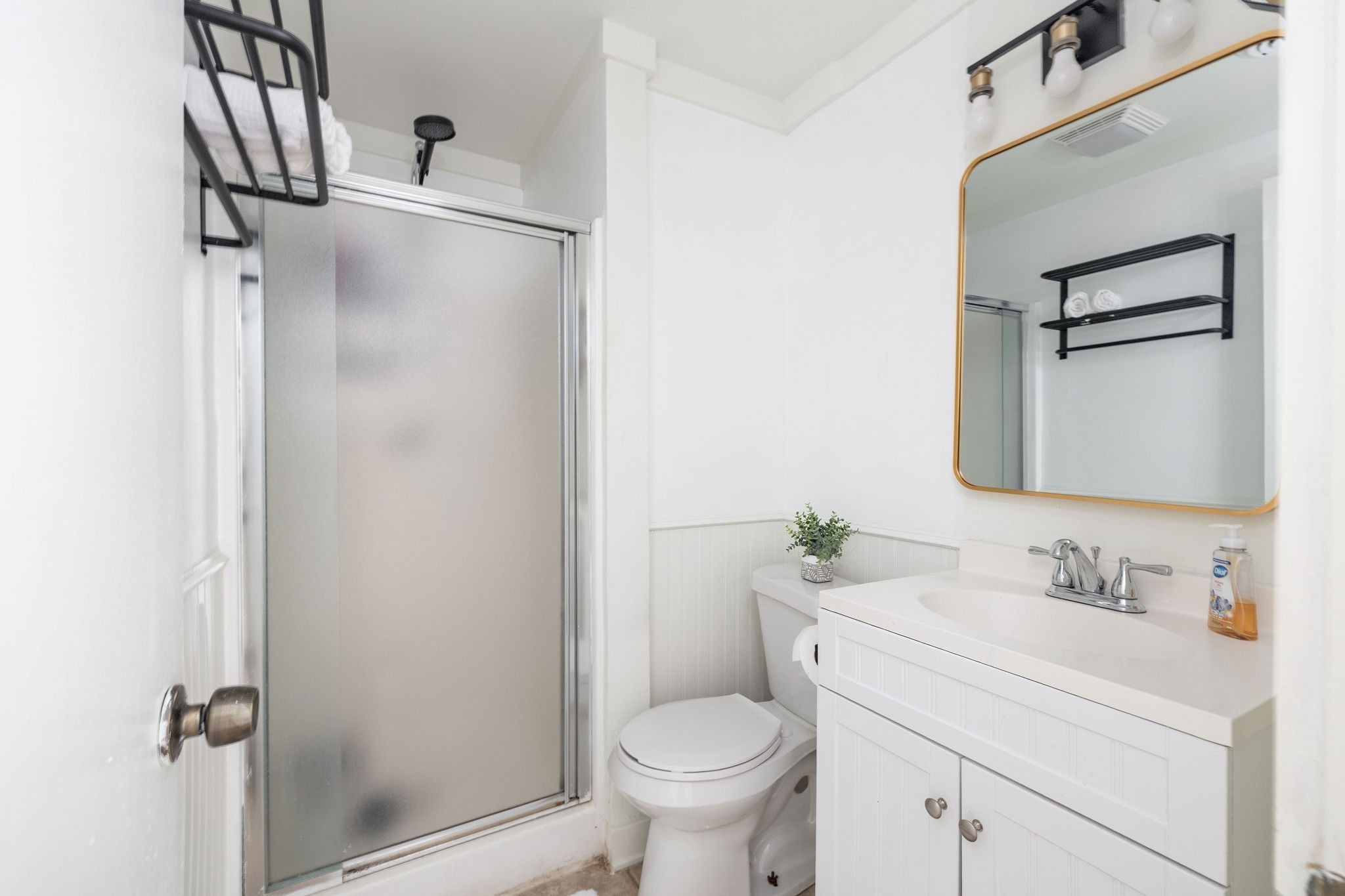 408 Barclay Square Cir