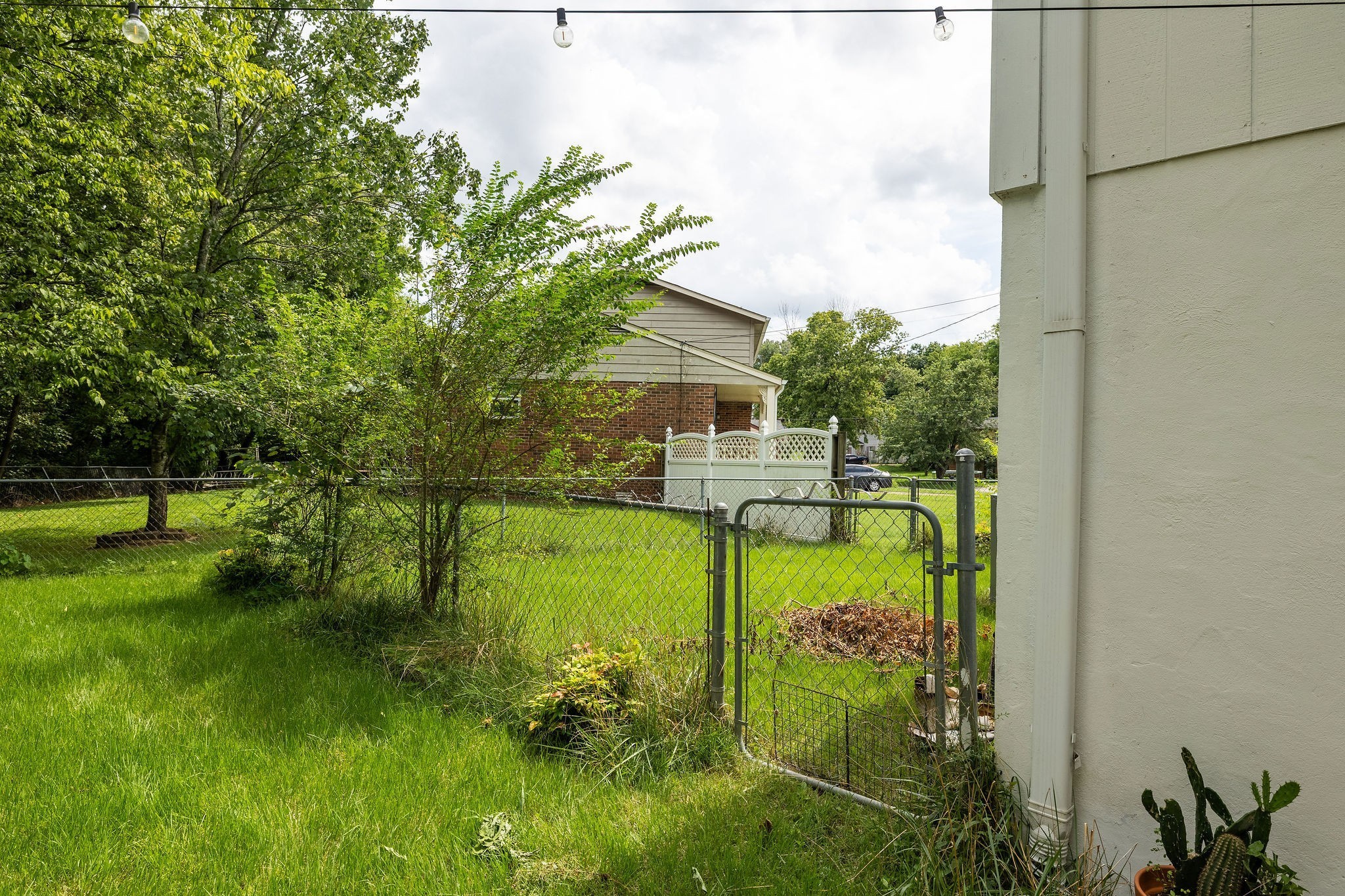 408 Barclay Square Cir