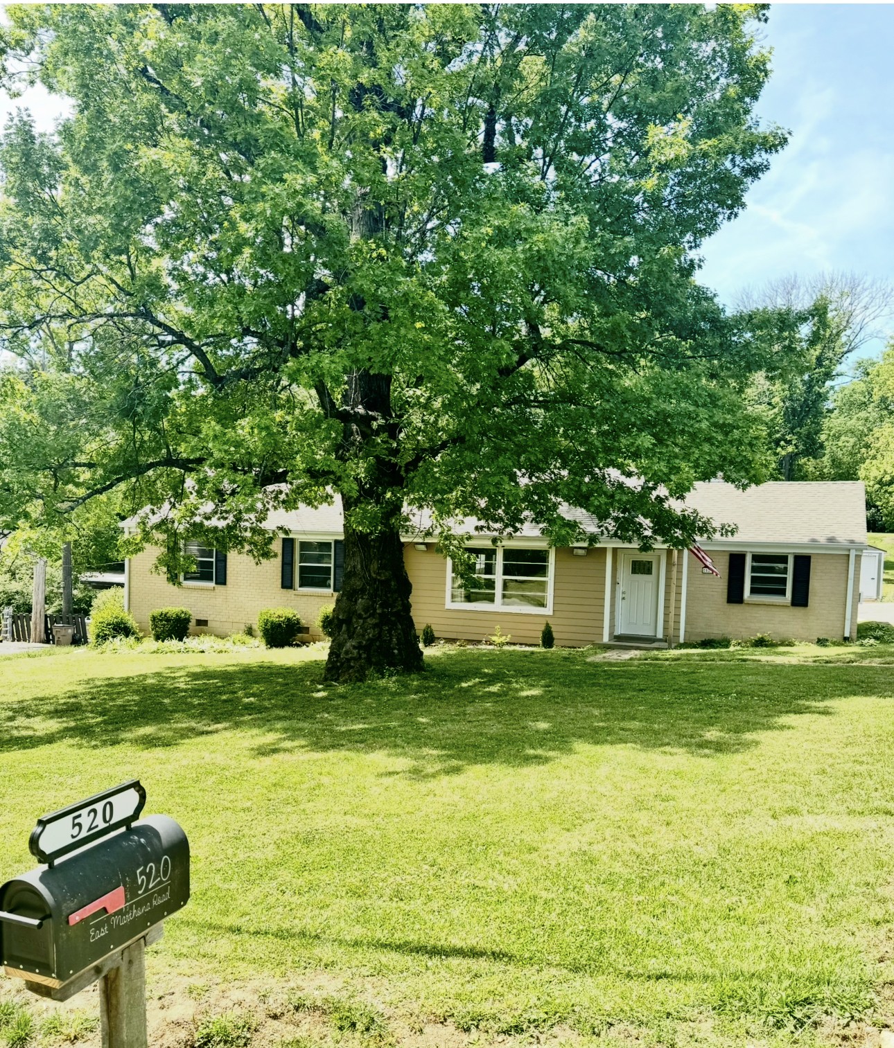 520 E Marthona Rd