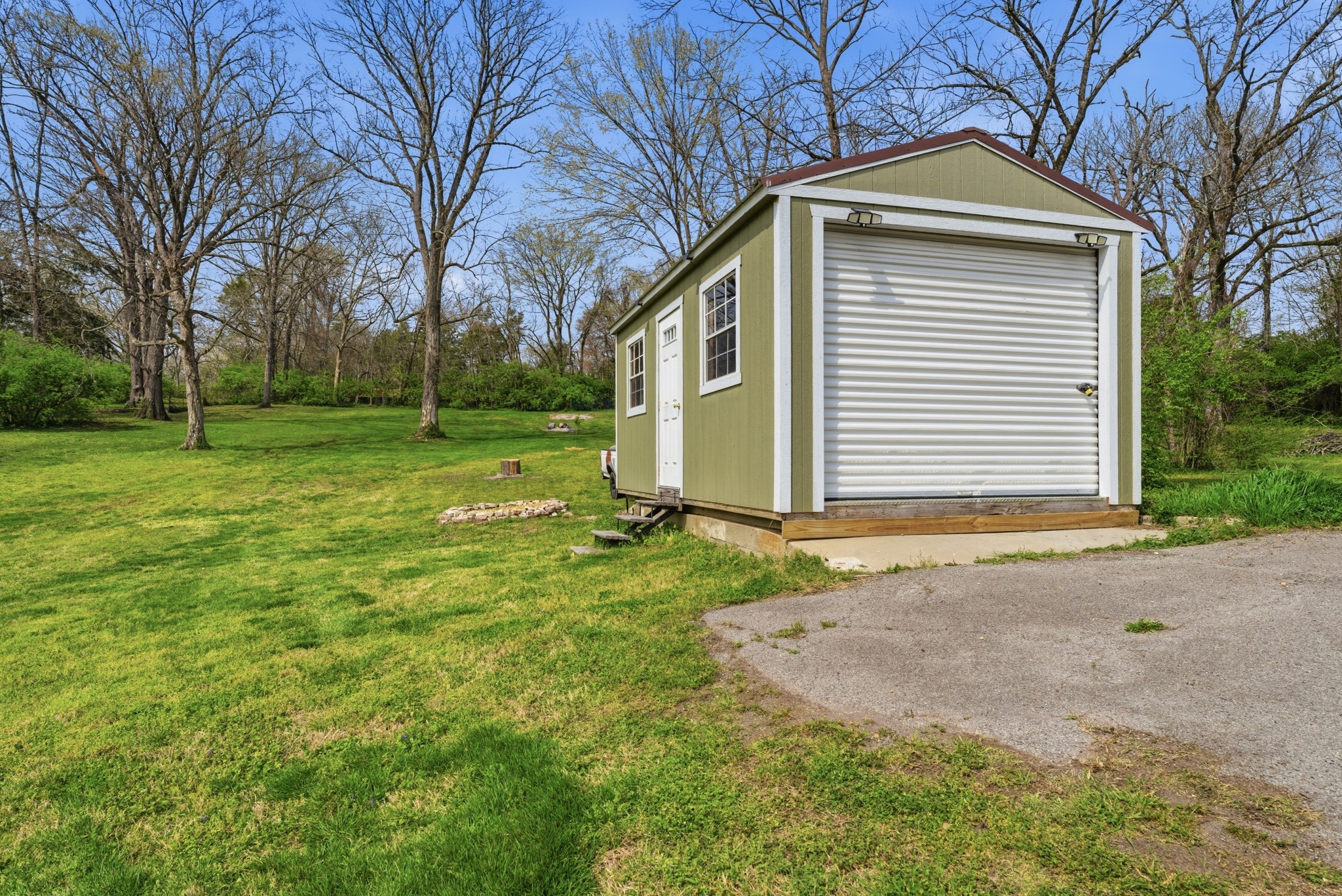 520 E Marthona Rd