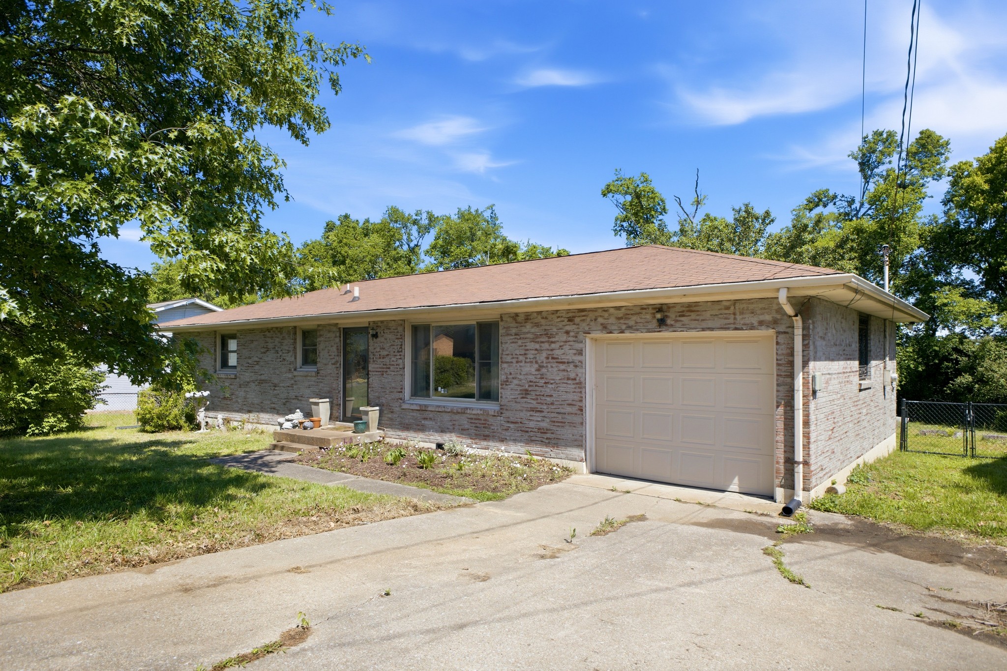 3231 Masonwood Dr