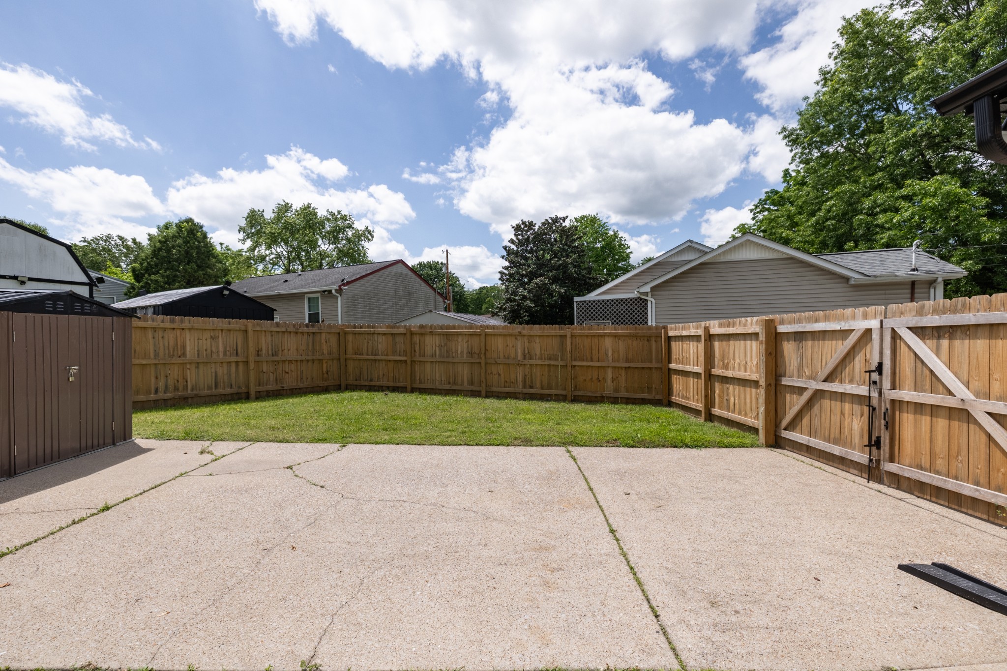 202 Timberlake Dr