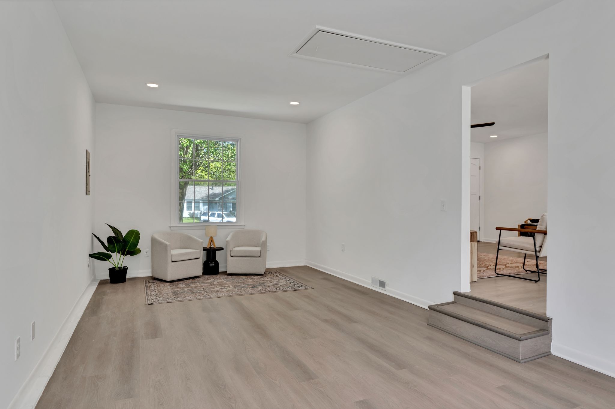 202 Timberlake Dr
