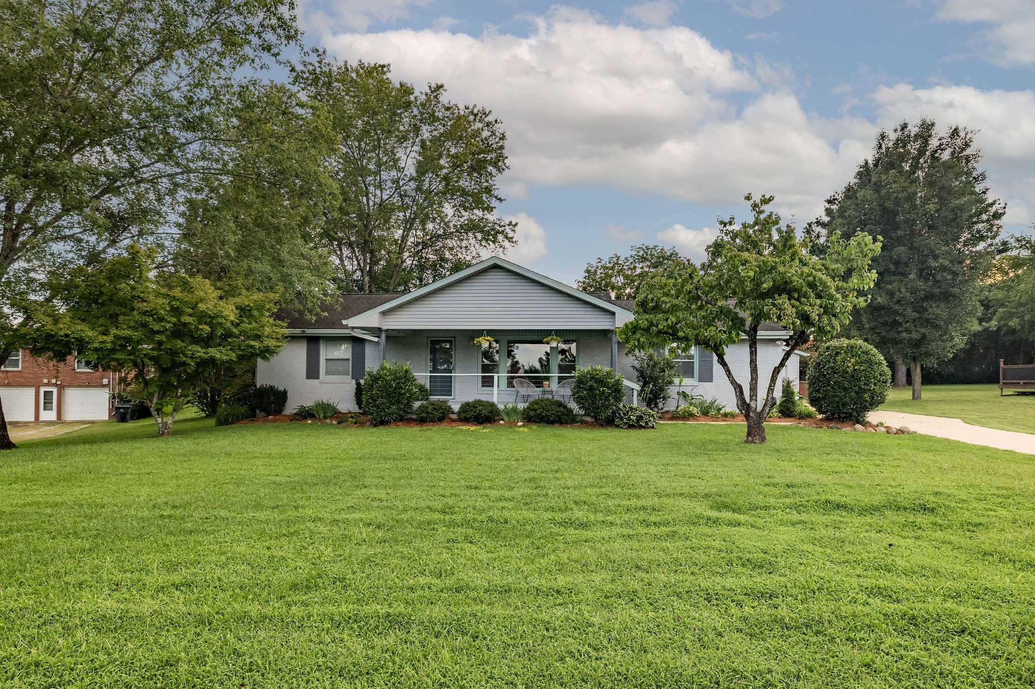 264 Lisa Ln