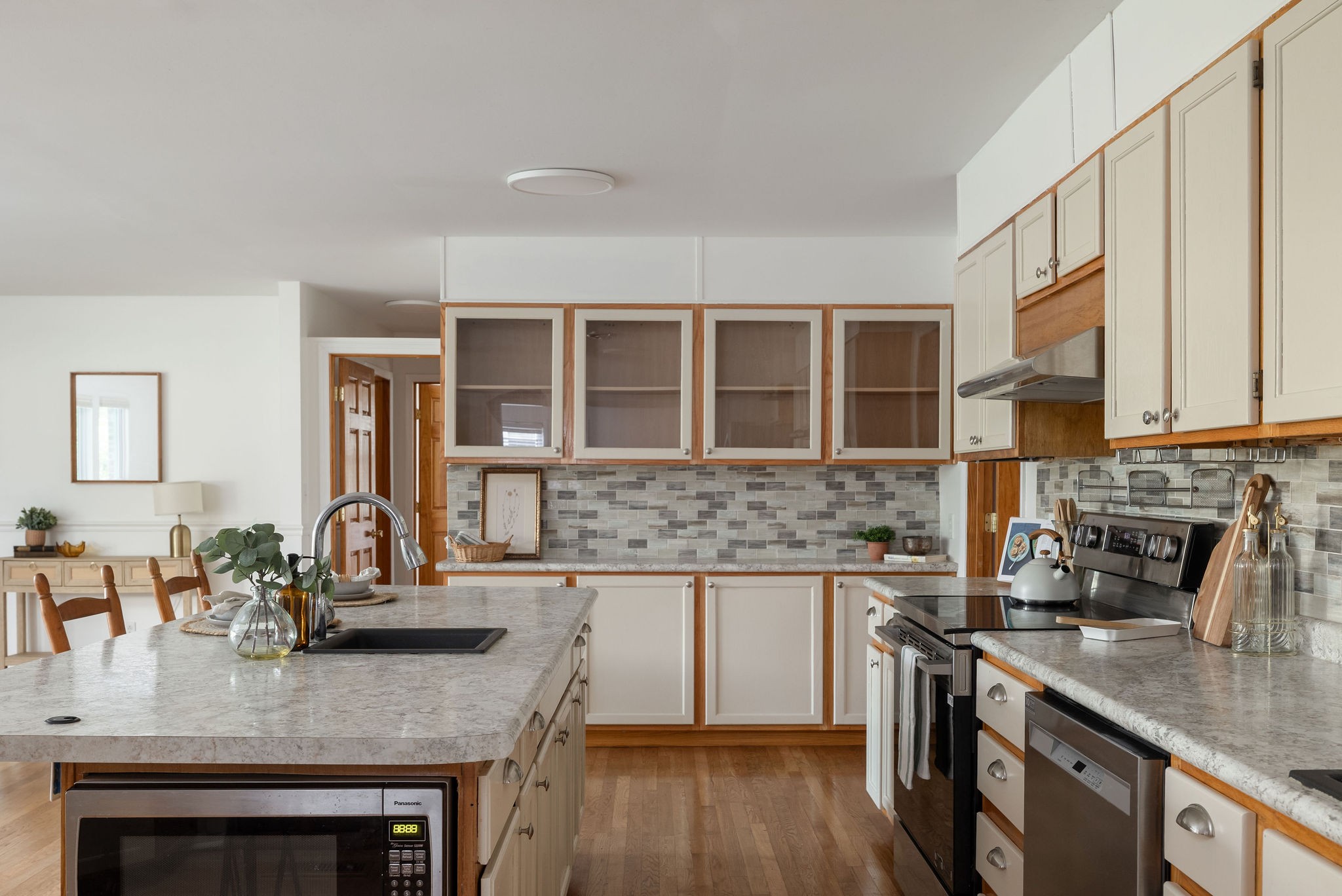 264 Lisa Ln