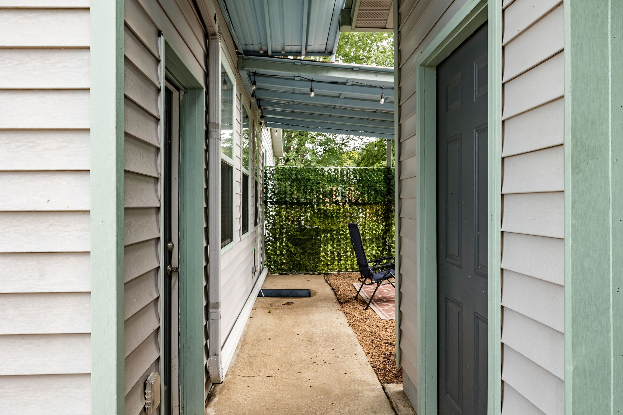 264 Lisa Ln