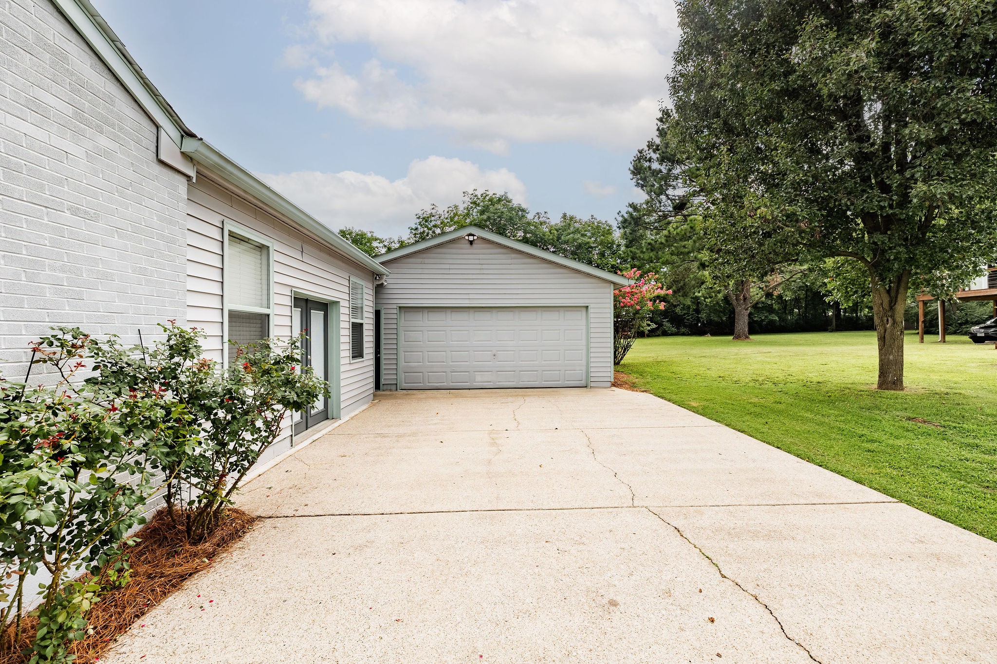 264 Lisa Ln