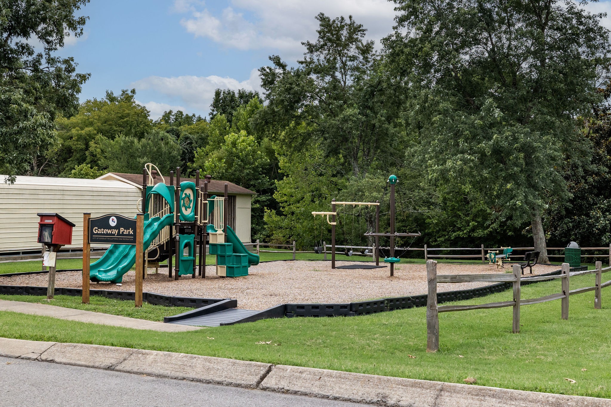 211 Friendship Dr