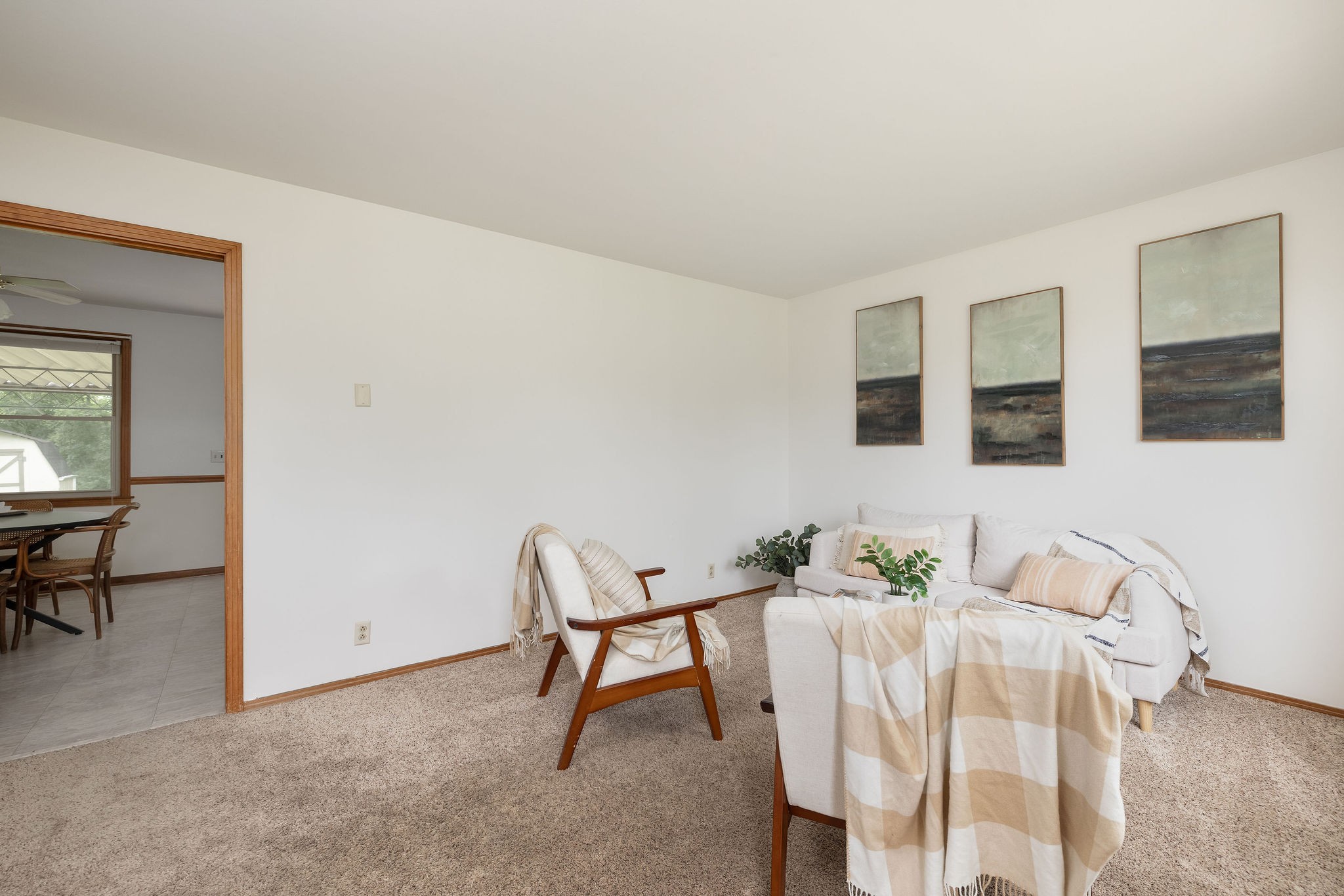 211 Friendship Dr