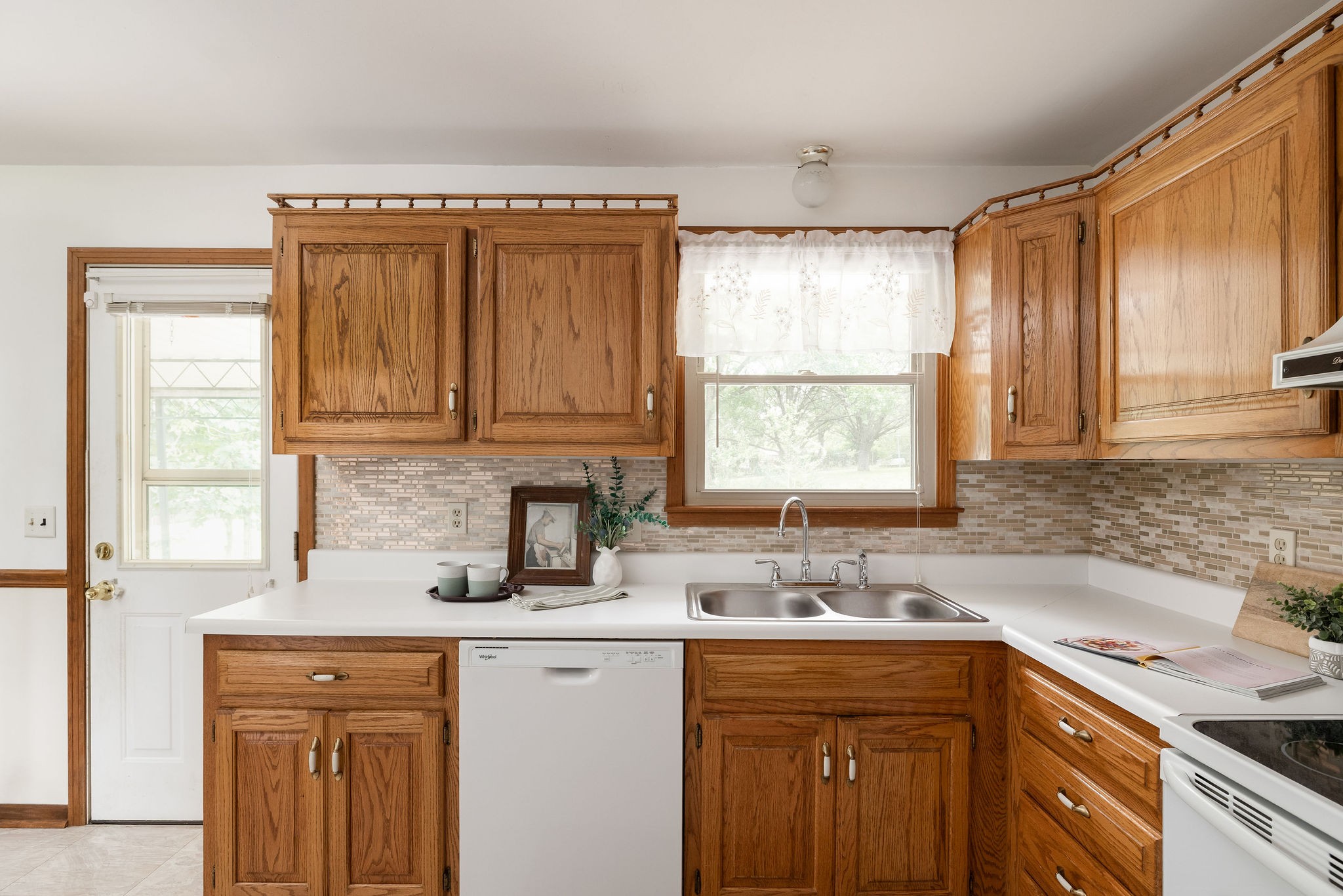 211 Friendship Dr