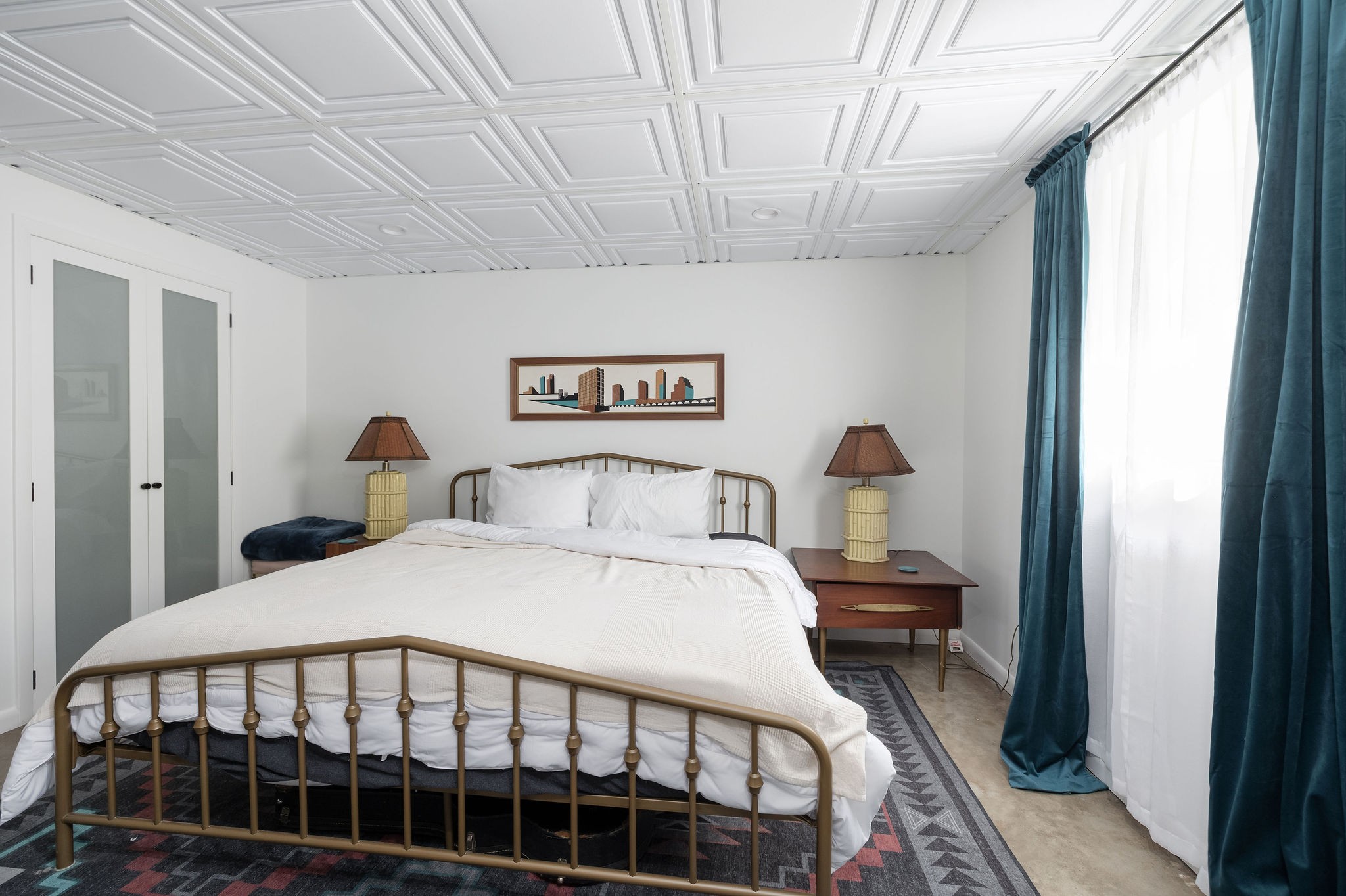 400 Freda Villa