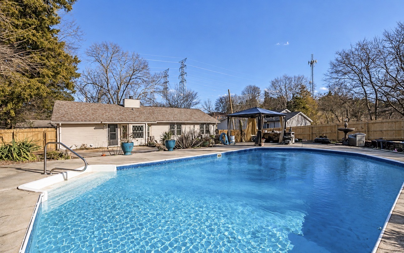 309 Slayton Dr