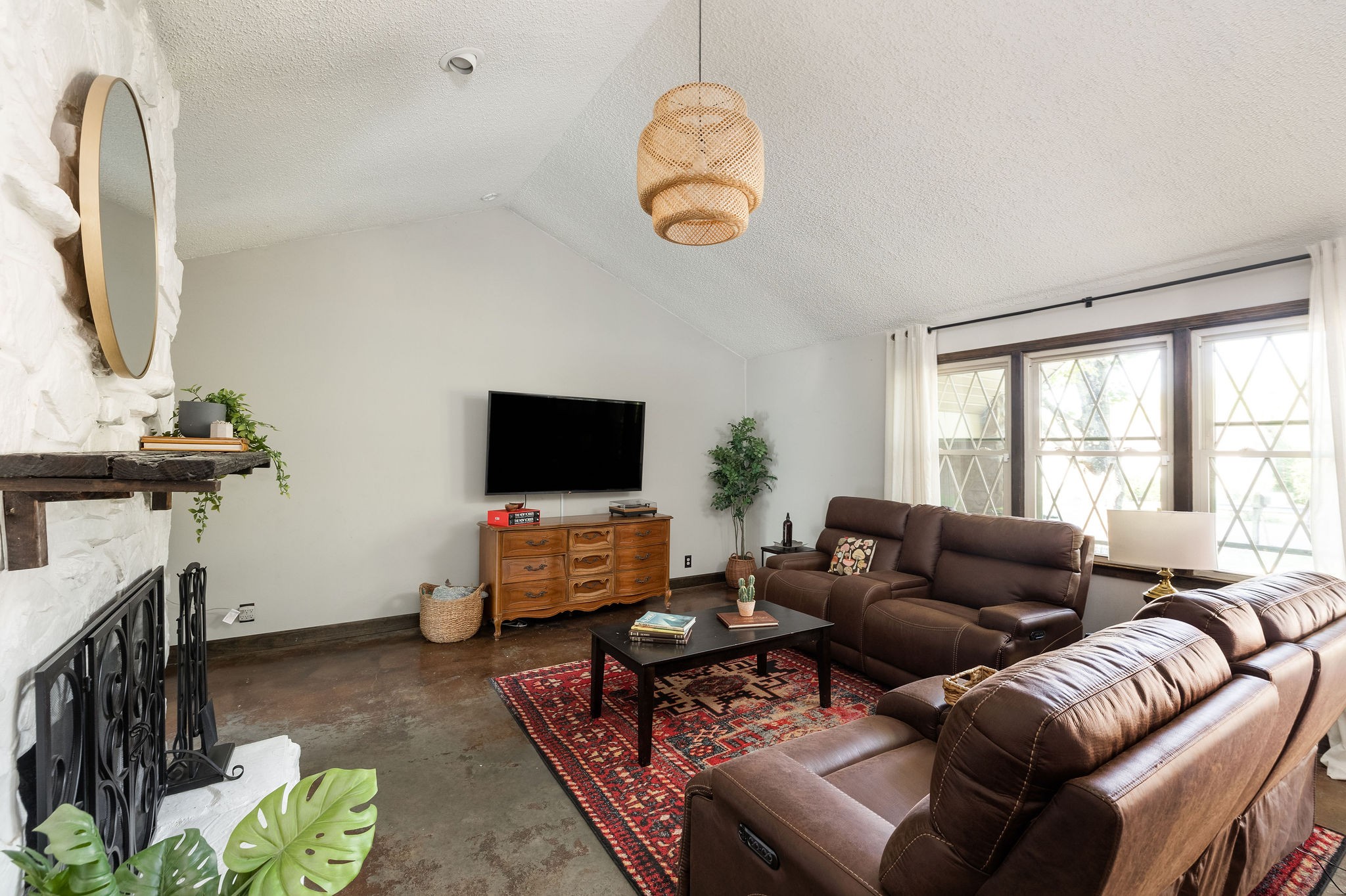 309 Slayton Dr