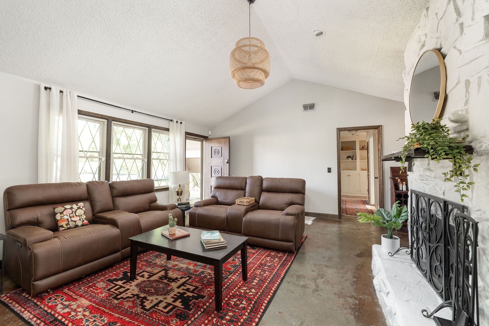 309 Slayton Dr