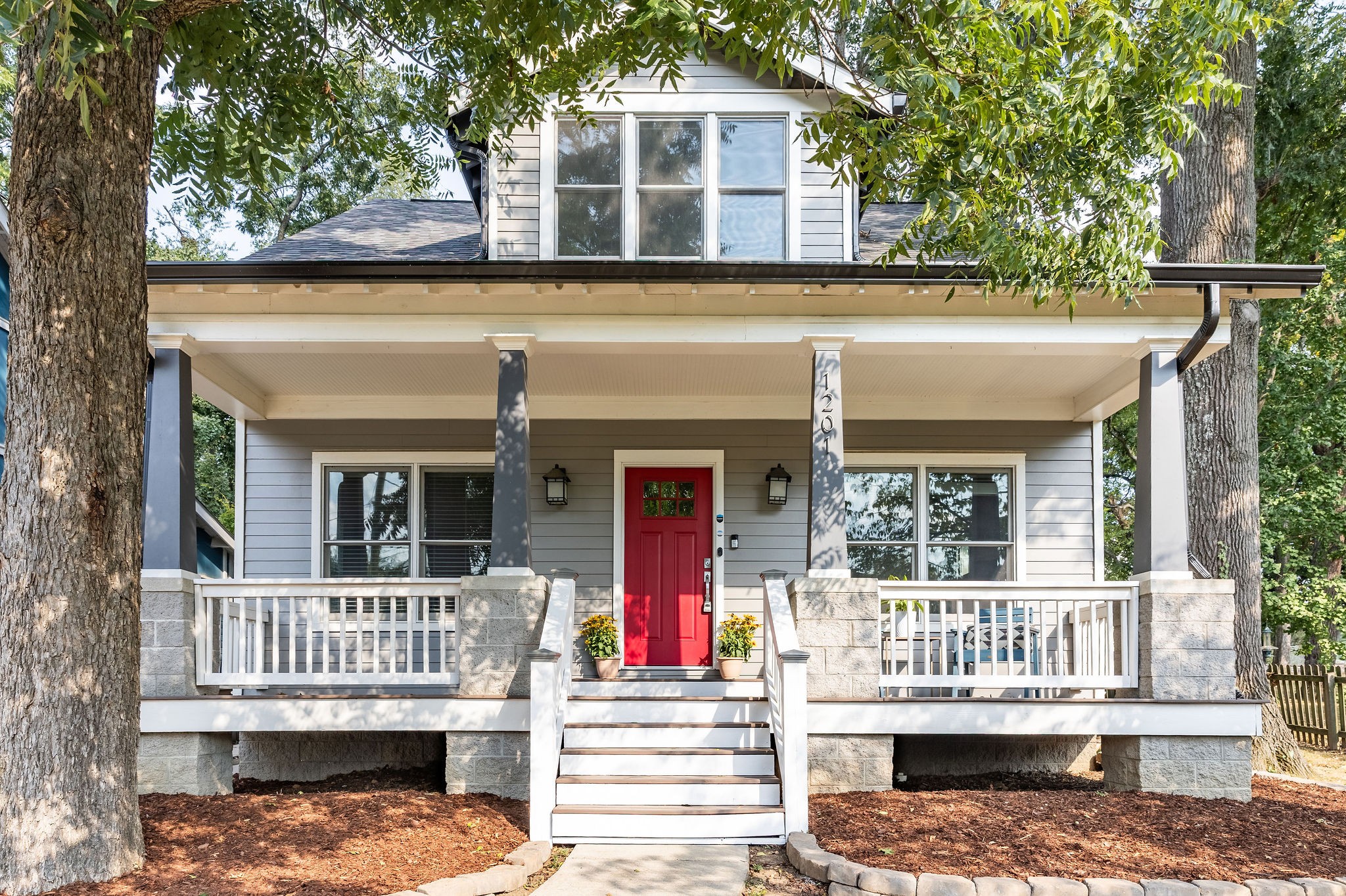 1201 Chapel Ave