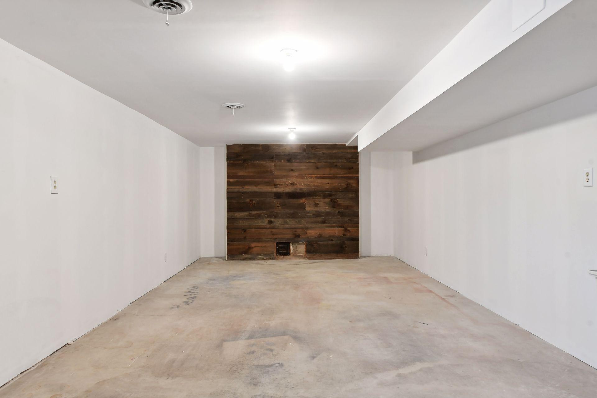 5921 Bonnie Brae Drive