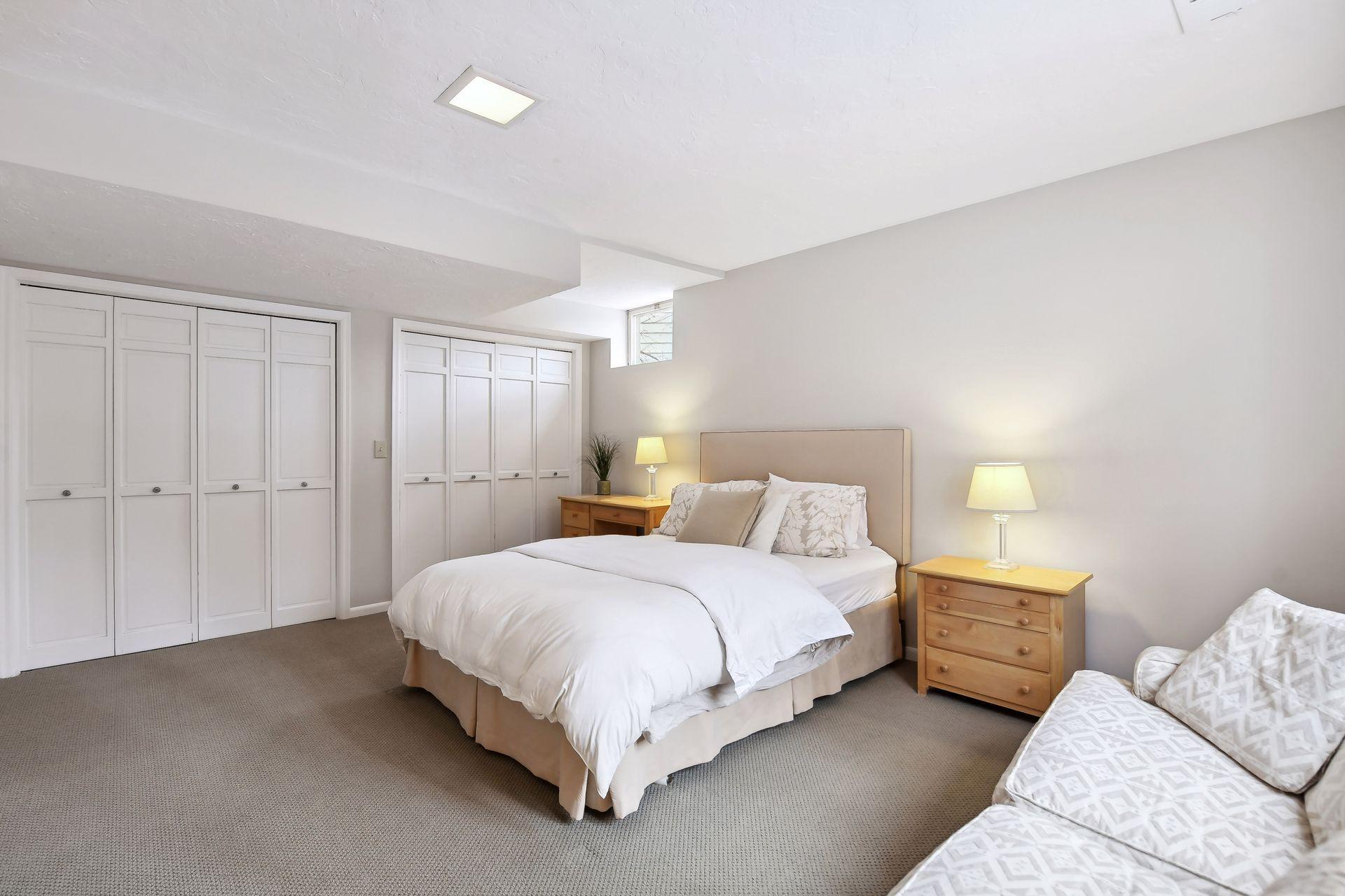 5921 Bonnie Brae Drive