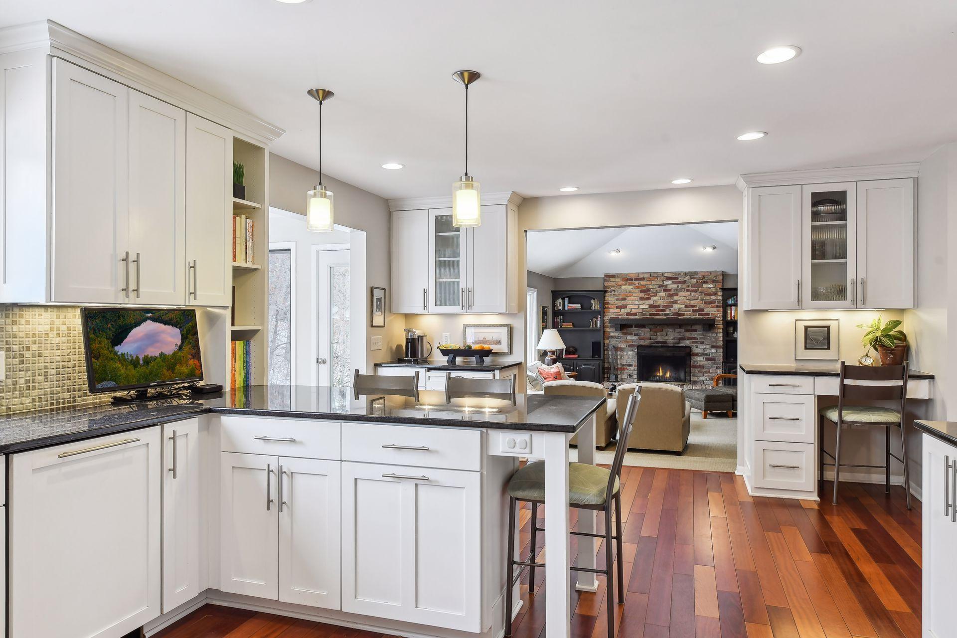 5921 Bonnie Brae Drive