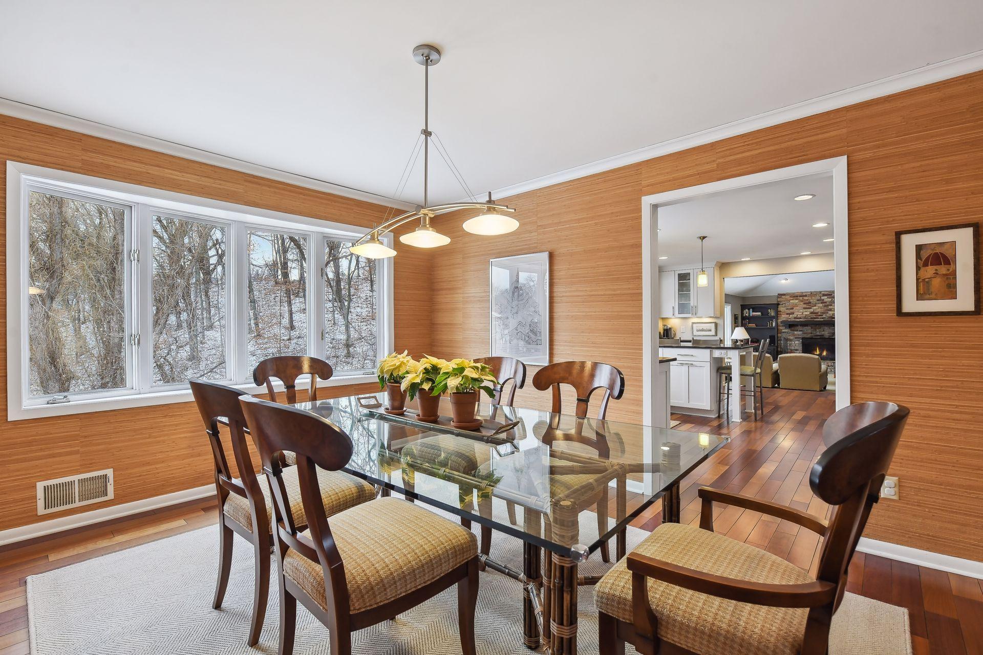 5921 Bonnie Brae Drive