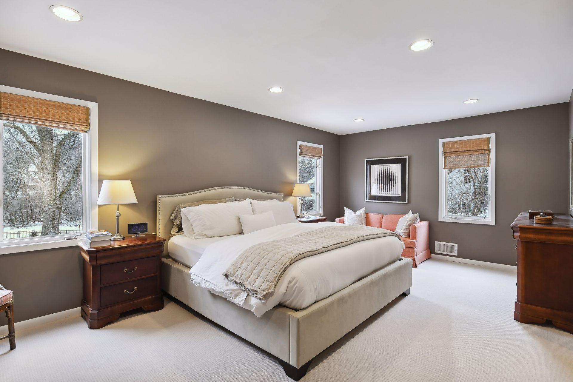 5921 Bonnie Brae Drive