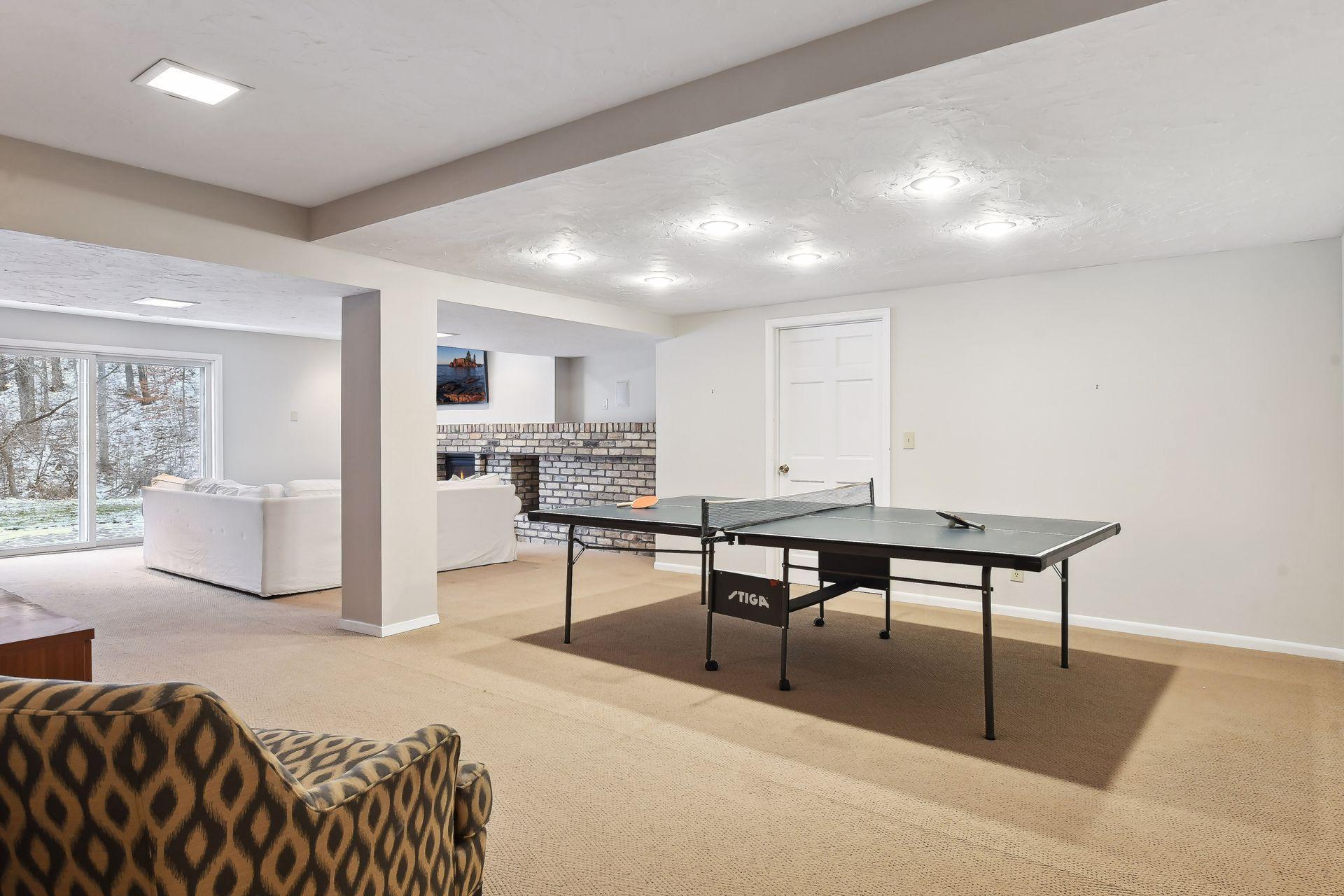 5921 Bonnie Brae Drive