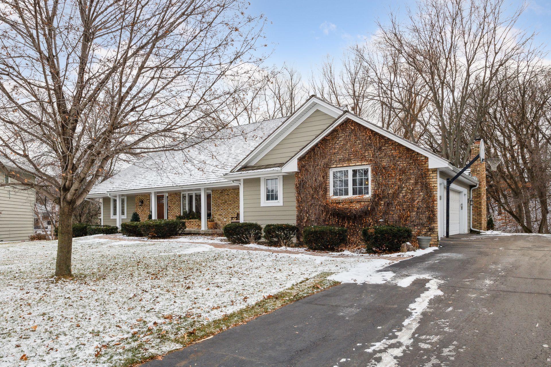 5921 Bonnie Brae Drive