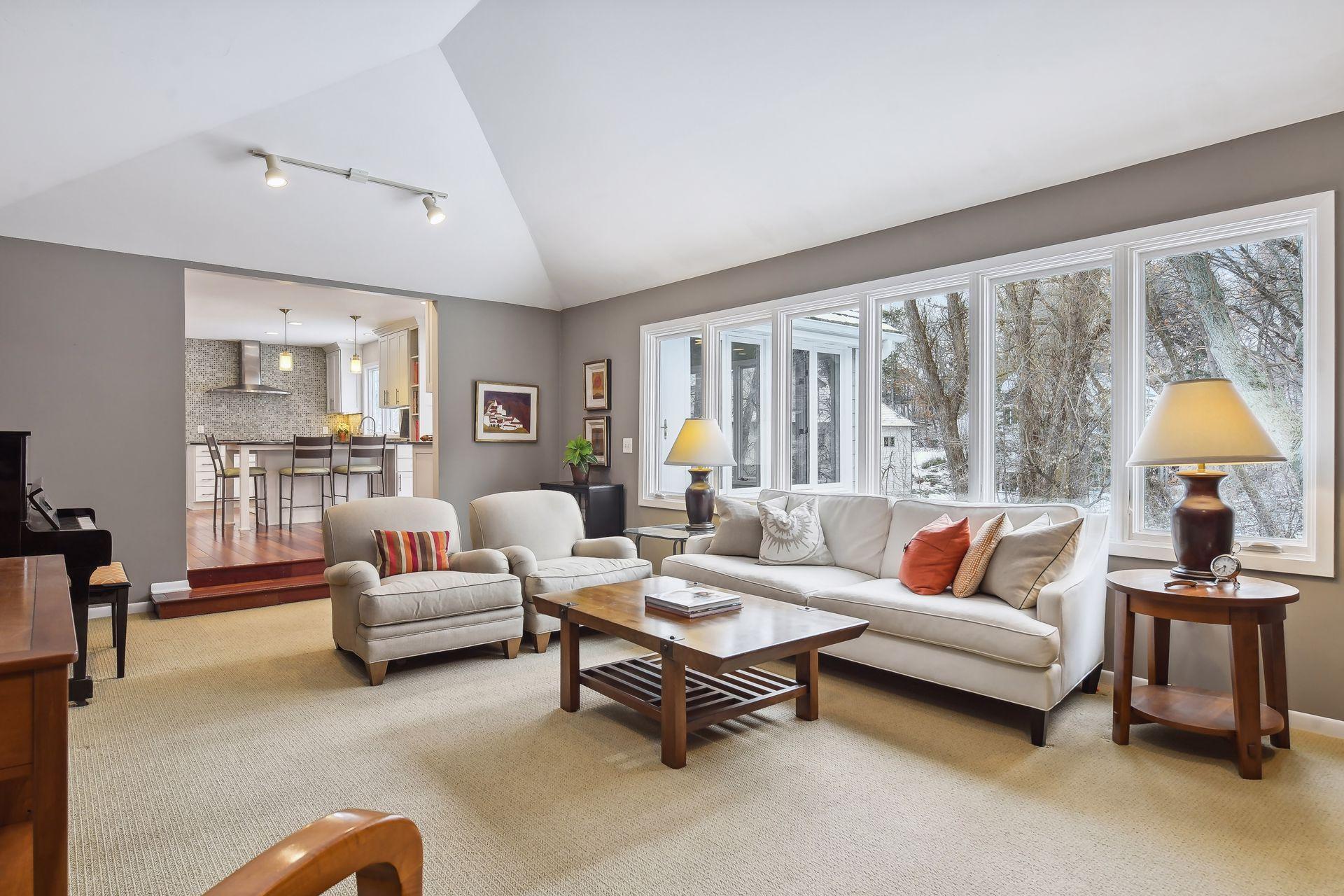 5921 Bonnie Brae Drive