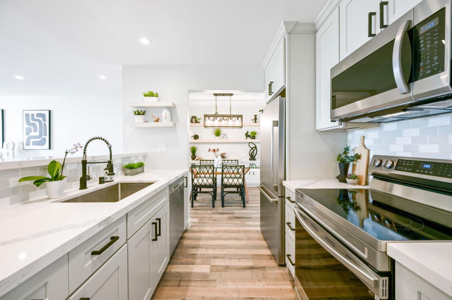 222 Laurel Street 301