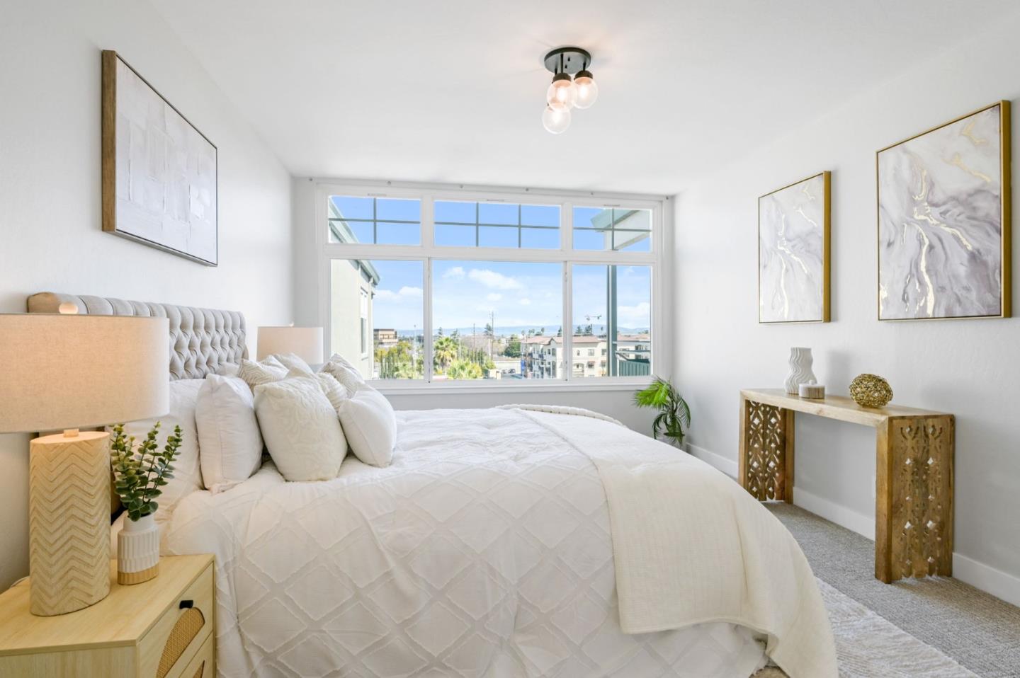 222 Laurel Street 301